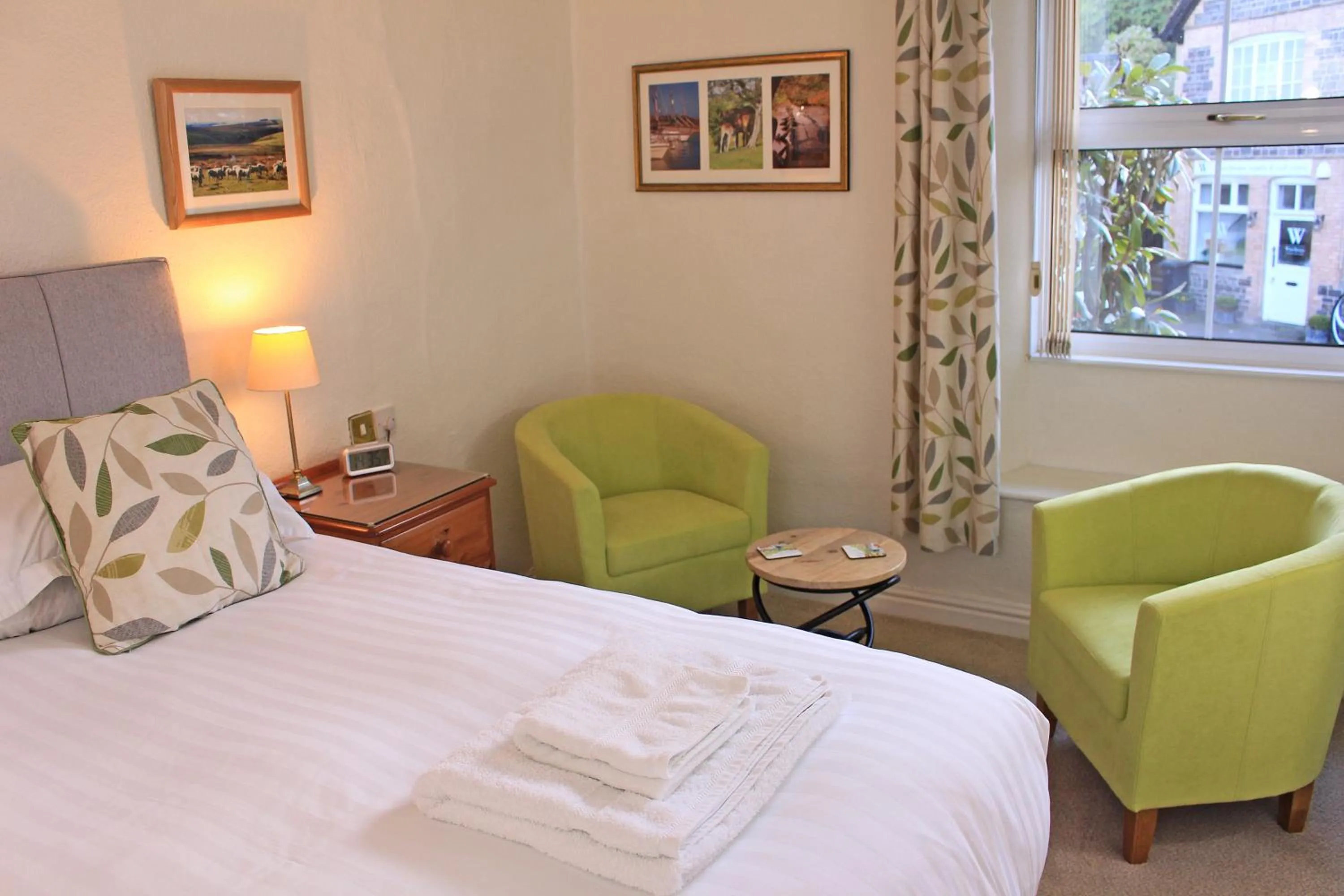 Photo of the whole room, Bed in The Cottage B&B