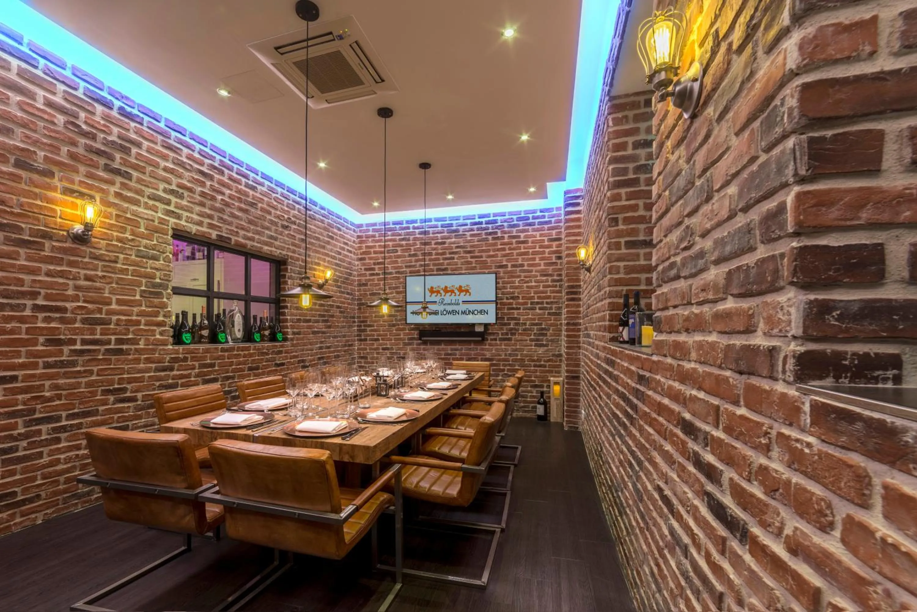 Business facilities in Drei Loewen