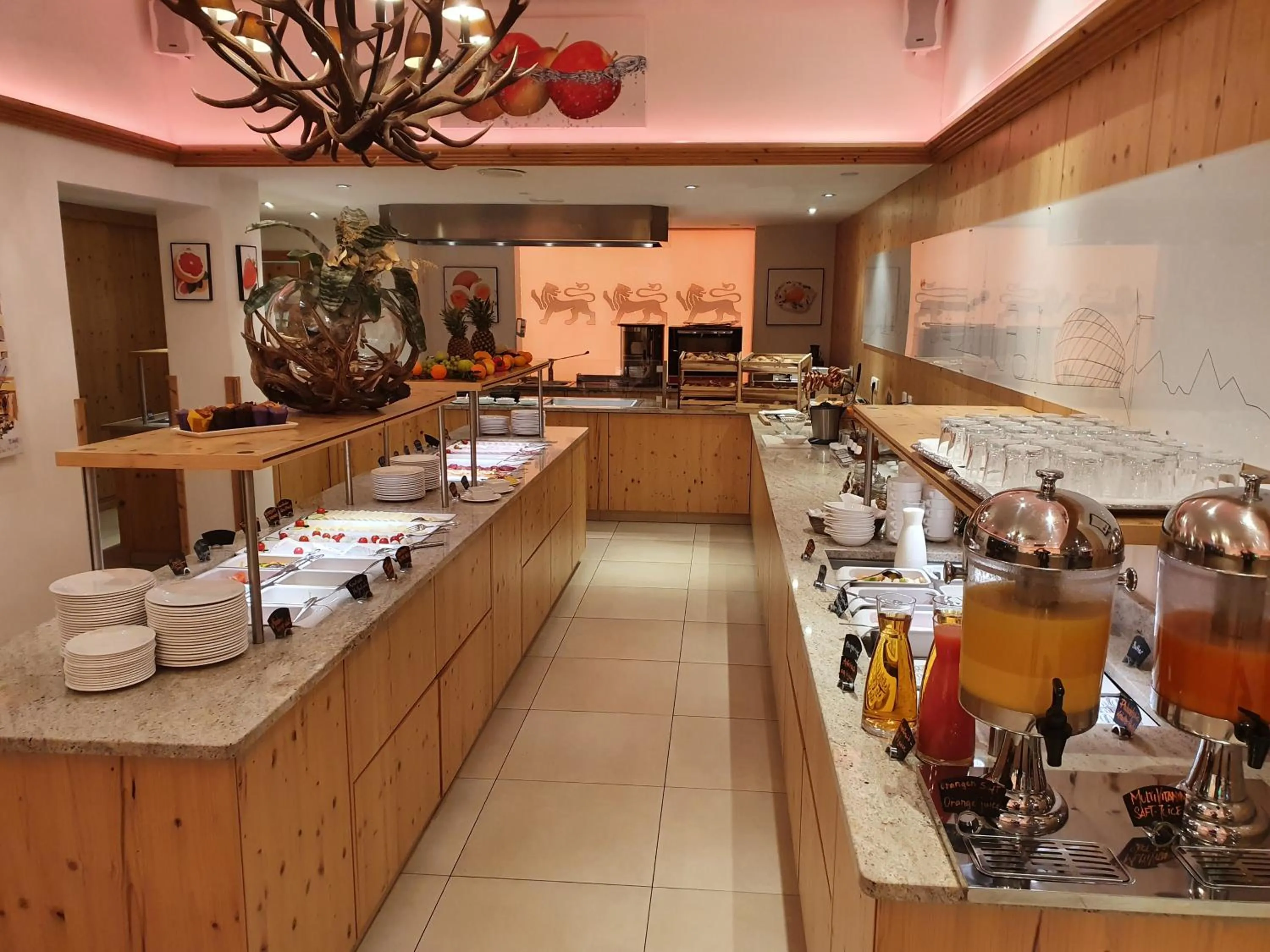 Buffet breakfast in Drei Loewen