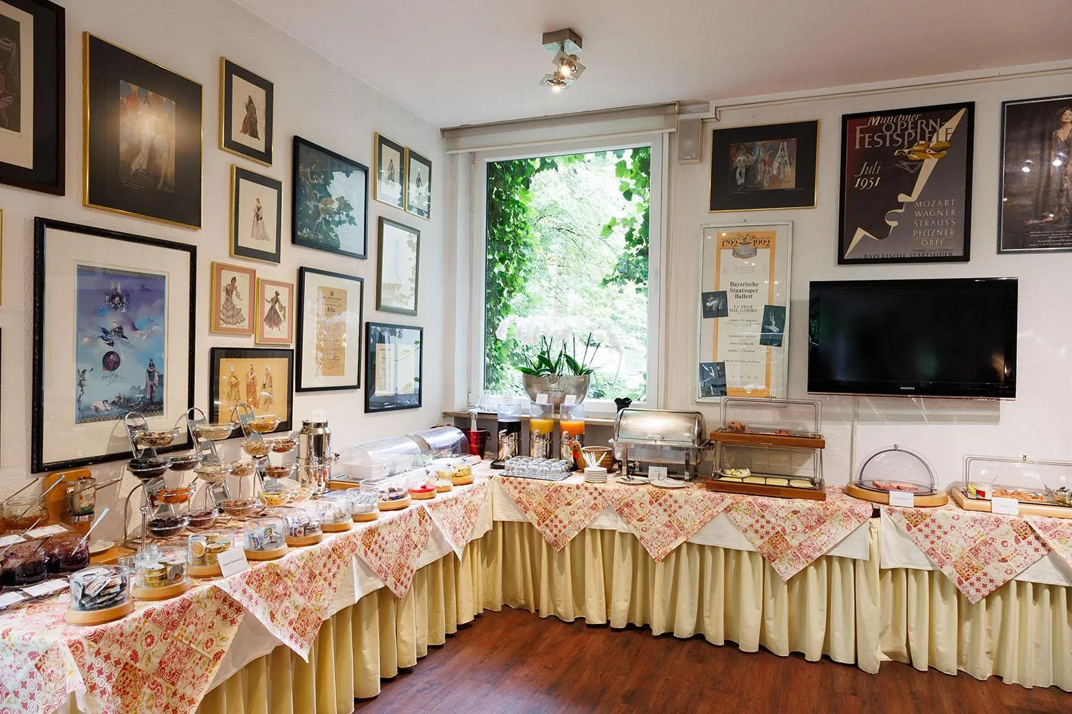 Breakfast in Hotel Nymphenburg City - München