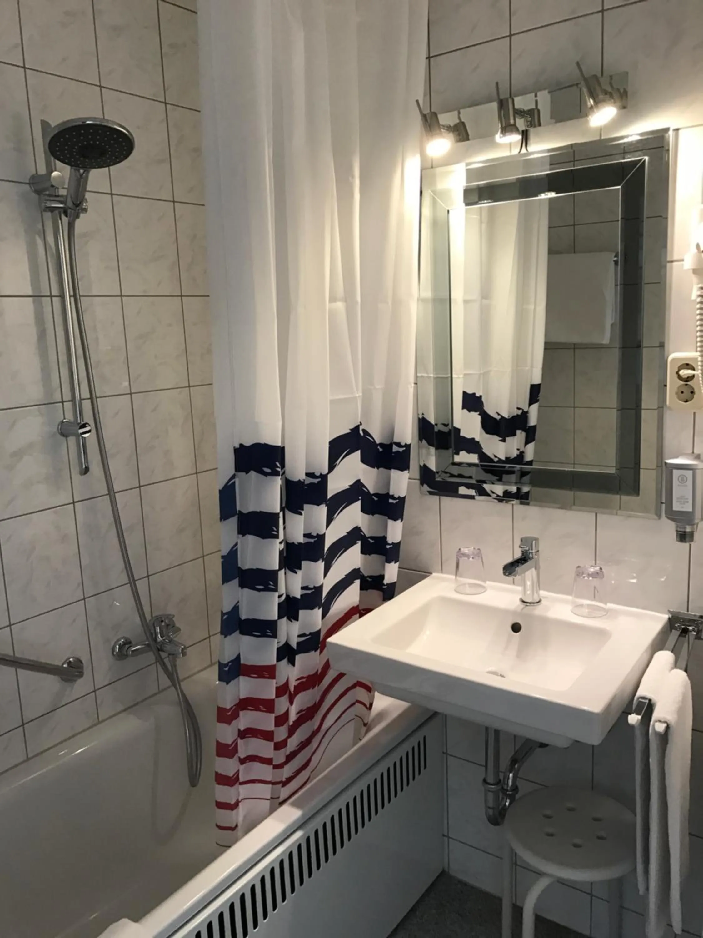 Bathroom in Hotel Nymphenburg City - München