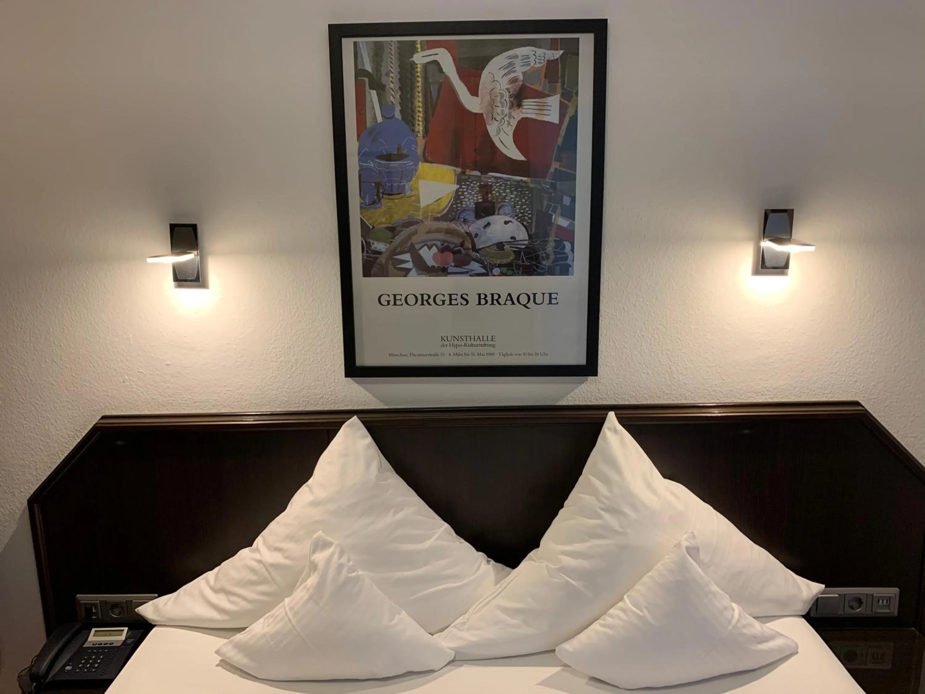 Balcony/Terrace, Bed in Hotel Nymphenburg City - München