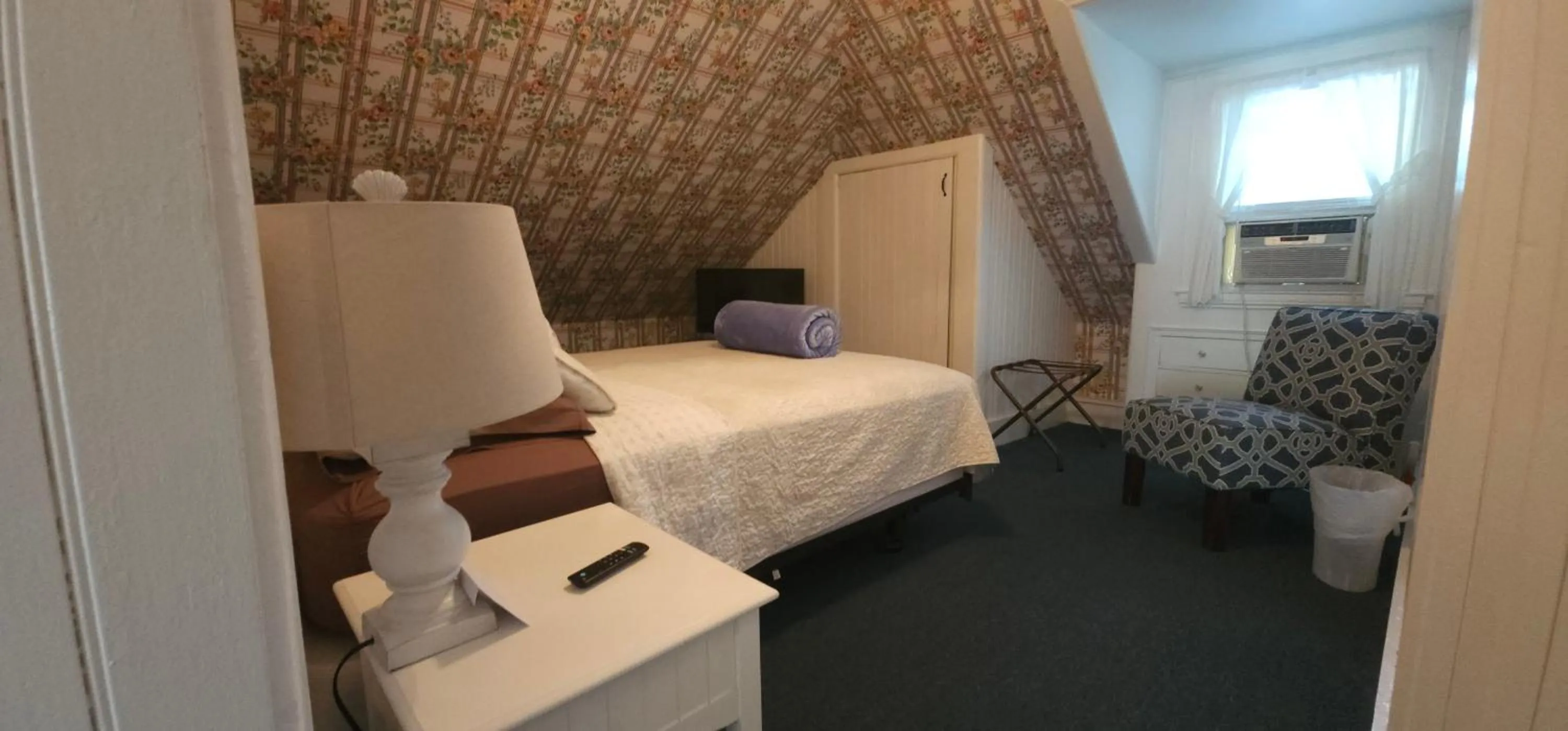 Bed in Old Orchard Beach Inn