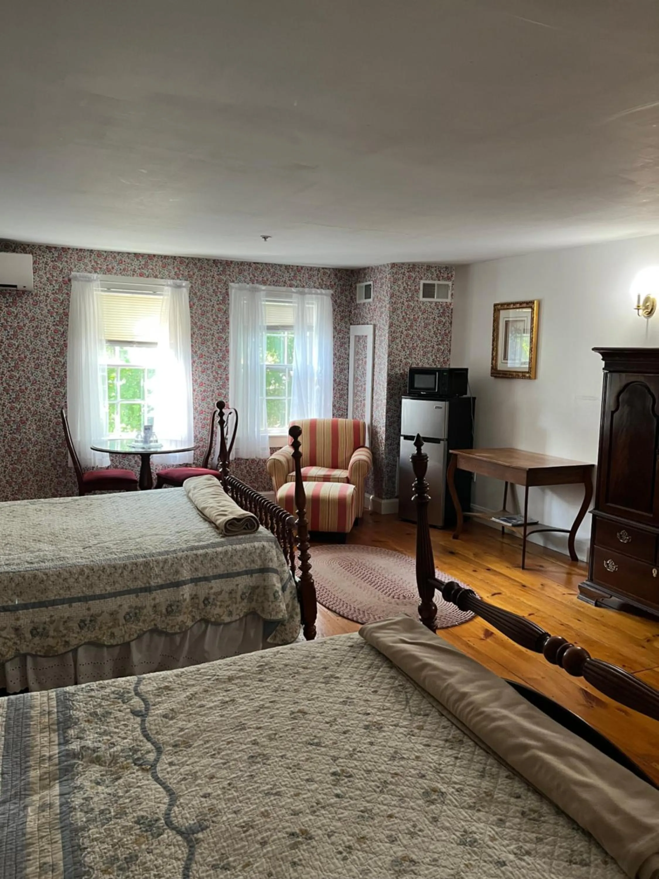 Bed in Old Orchard Beach Inn