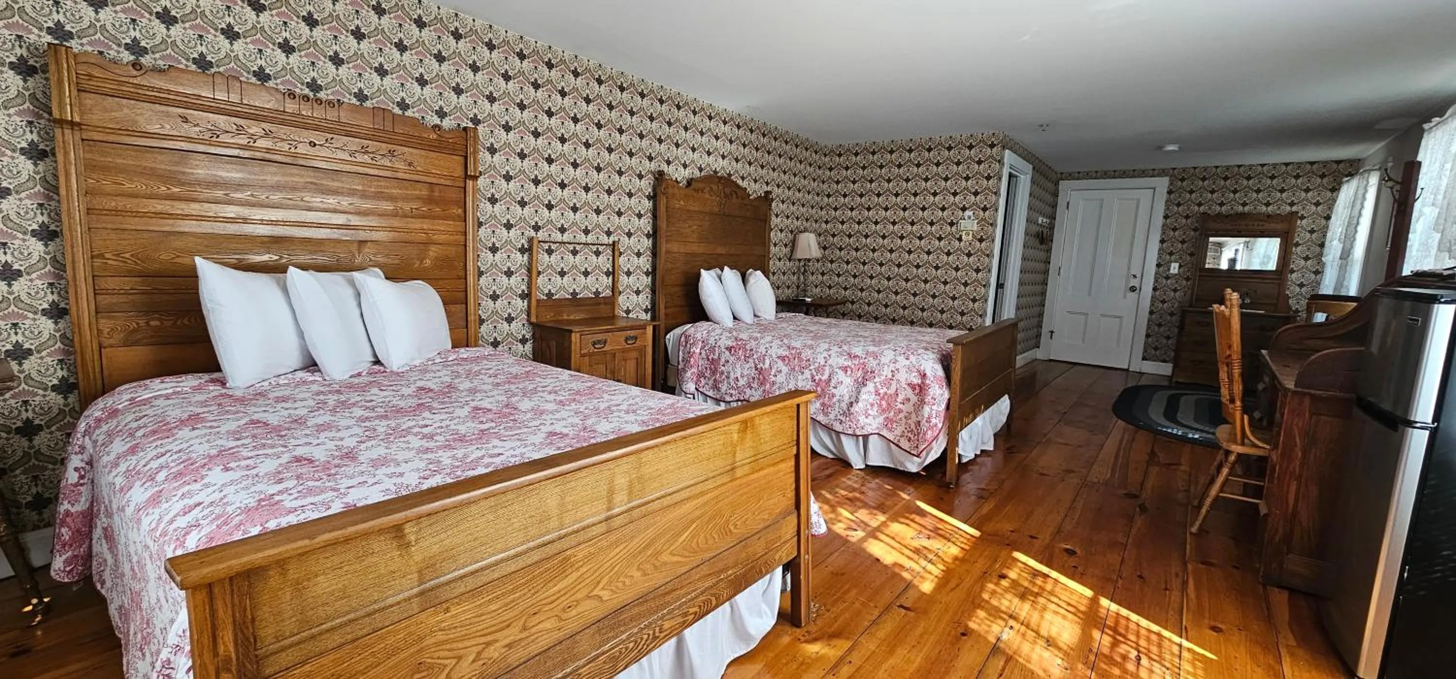 Bed in Old Orchard Beach Inn