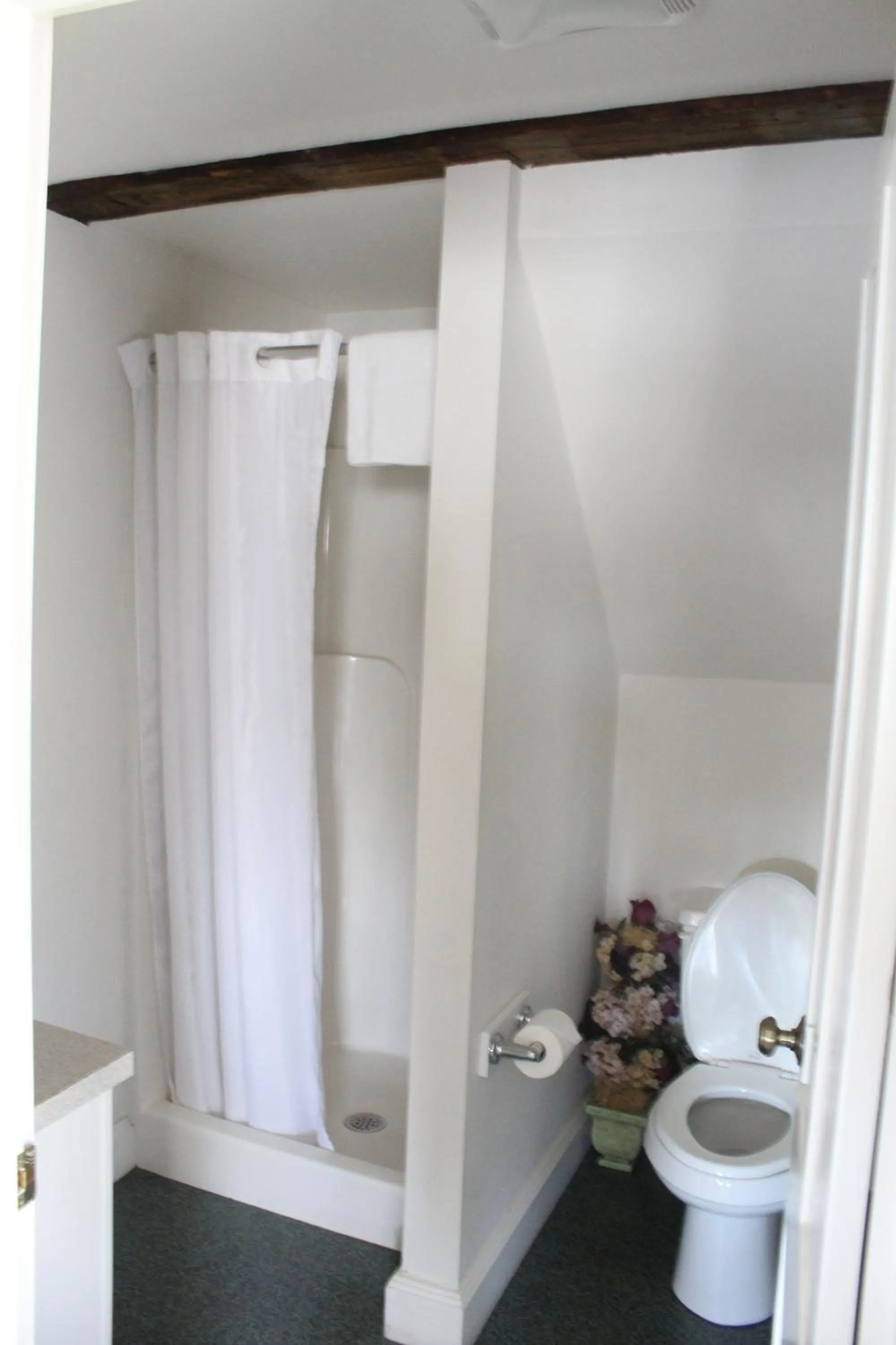 Bathroom in Old Orchard Beach Inn