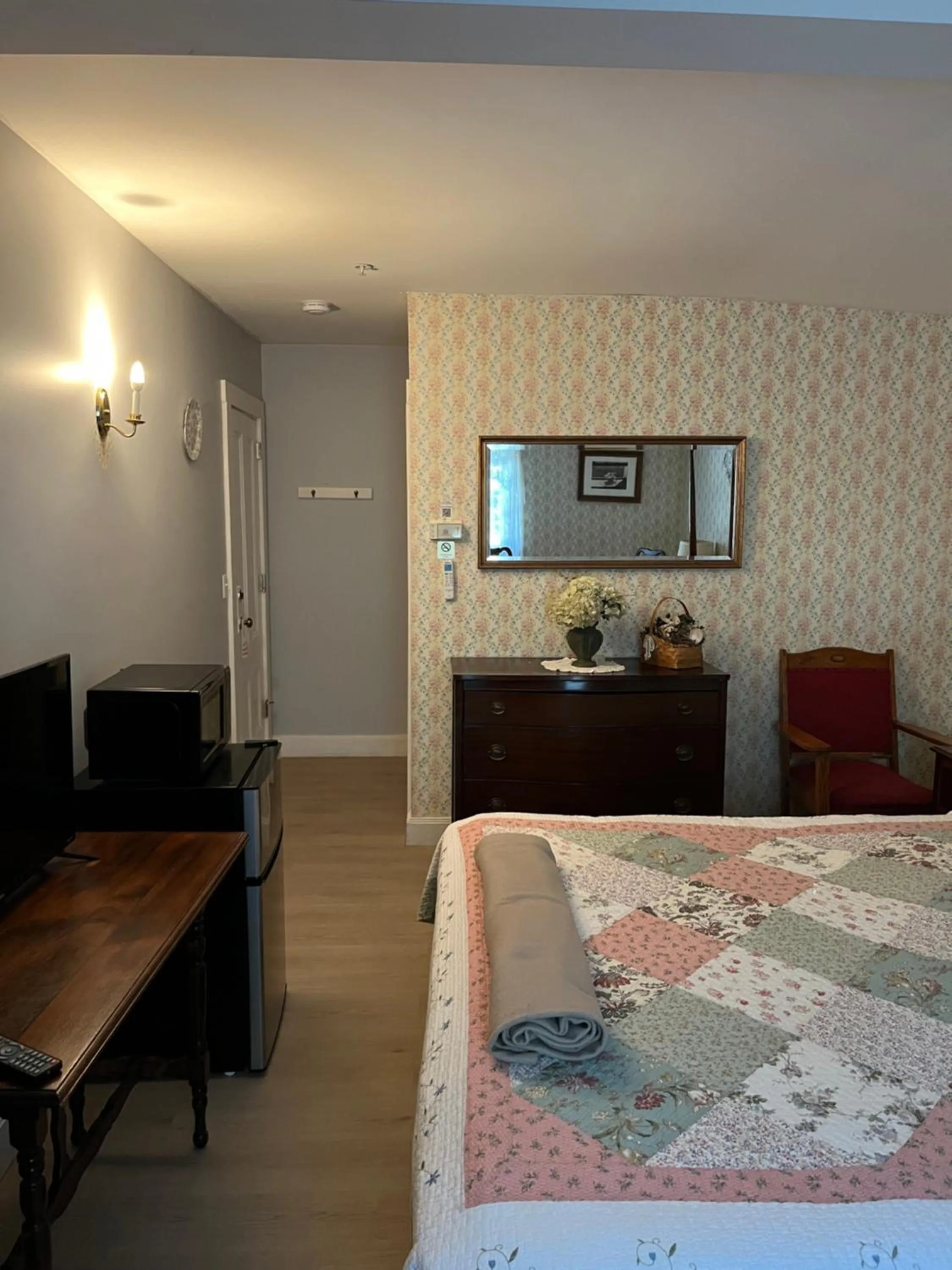 Bed in Old Orchard Beach Inn