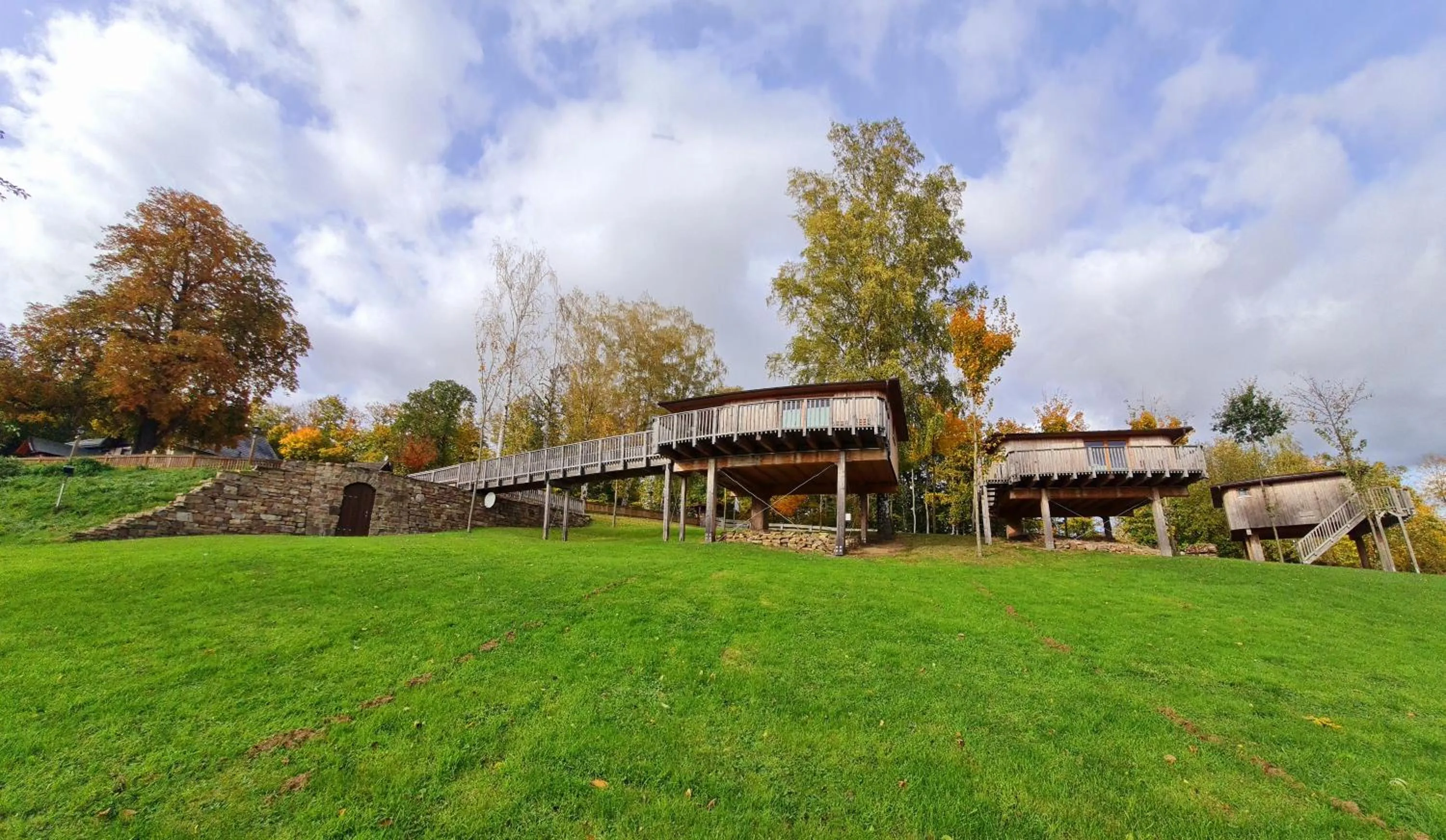 Property building in Hotel Waldquelle - Baumhaushotel Aerzen