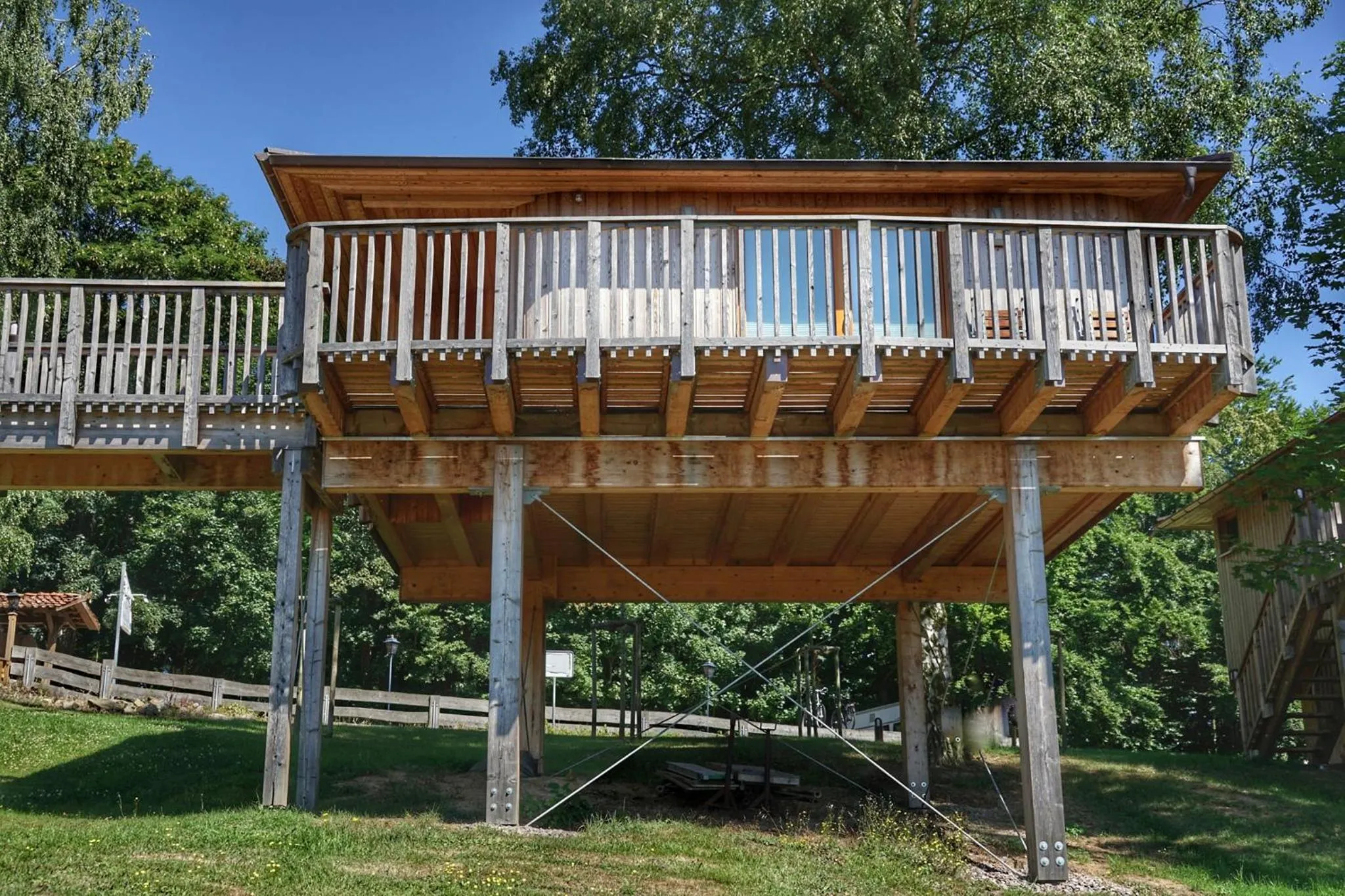 Property building in Hotel Waldquelle - Baumhaushotel Aerzen