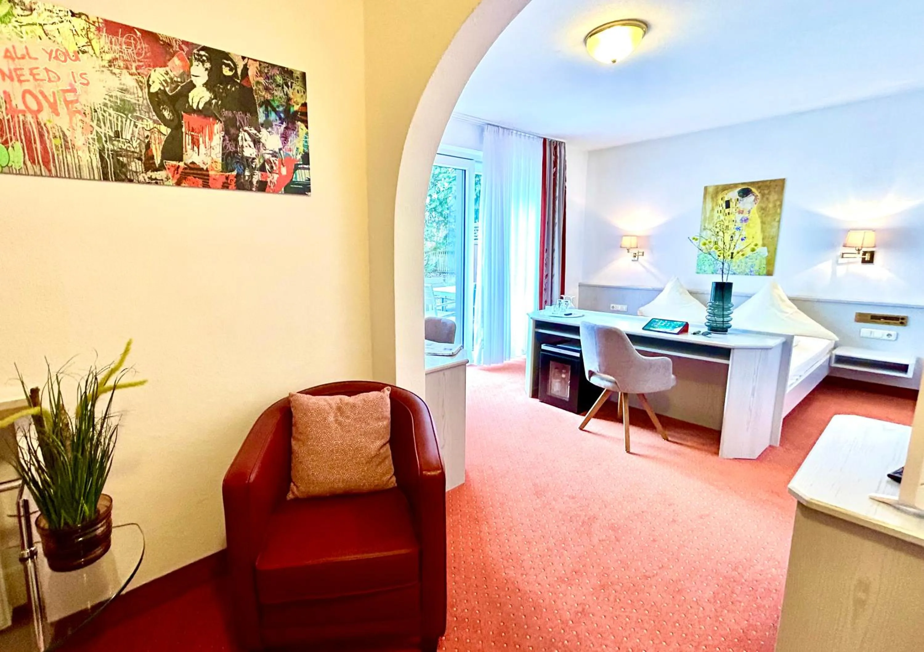 Photo of the whole room in Würmtaler Gästehaus