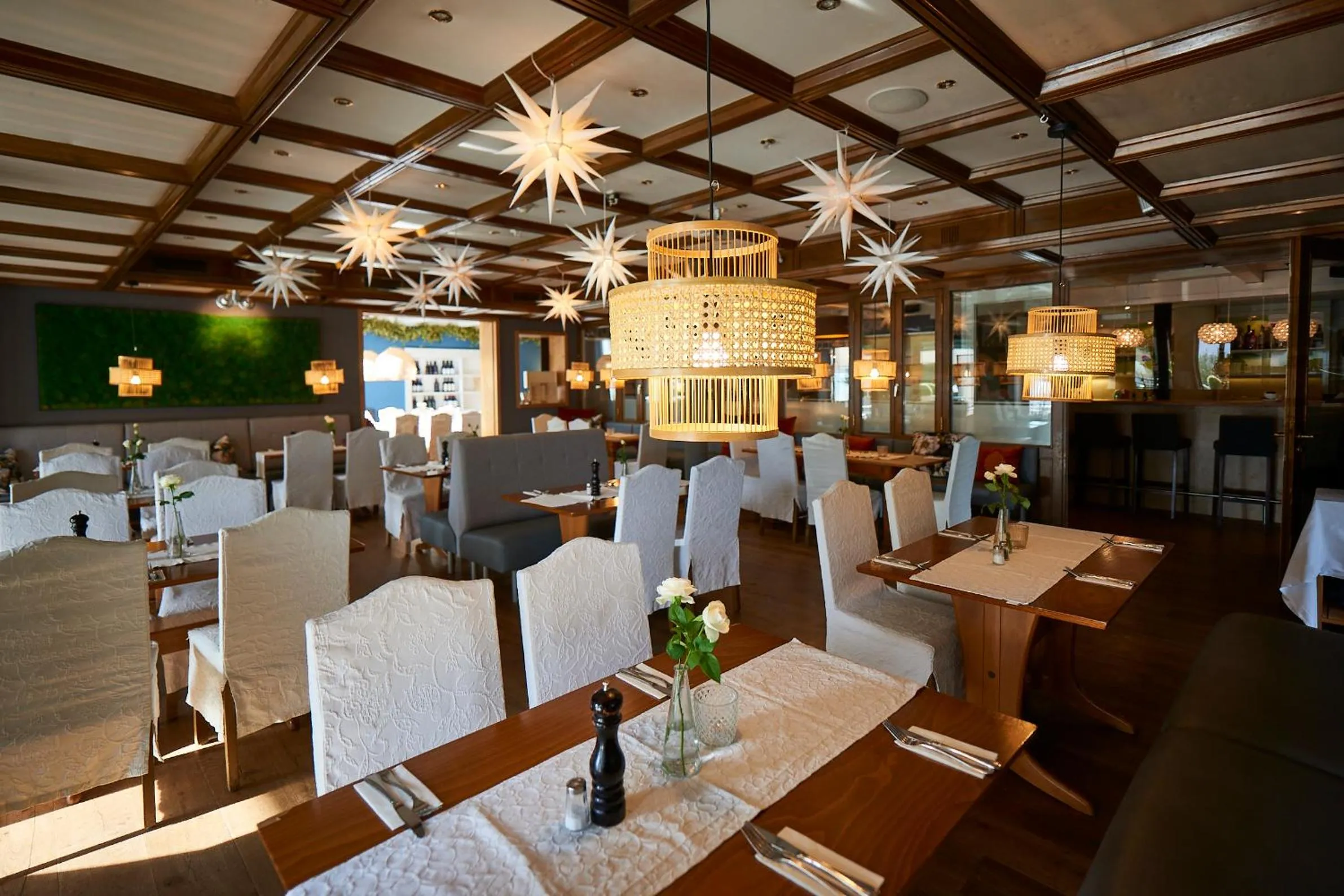 Restaurant/places to eat in Hotel Domizil