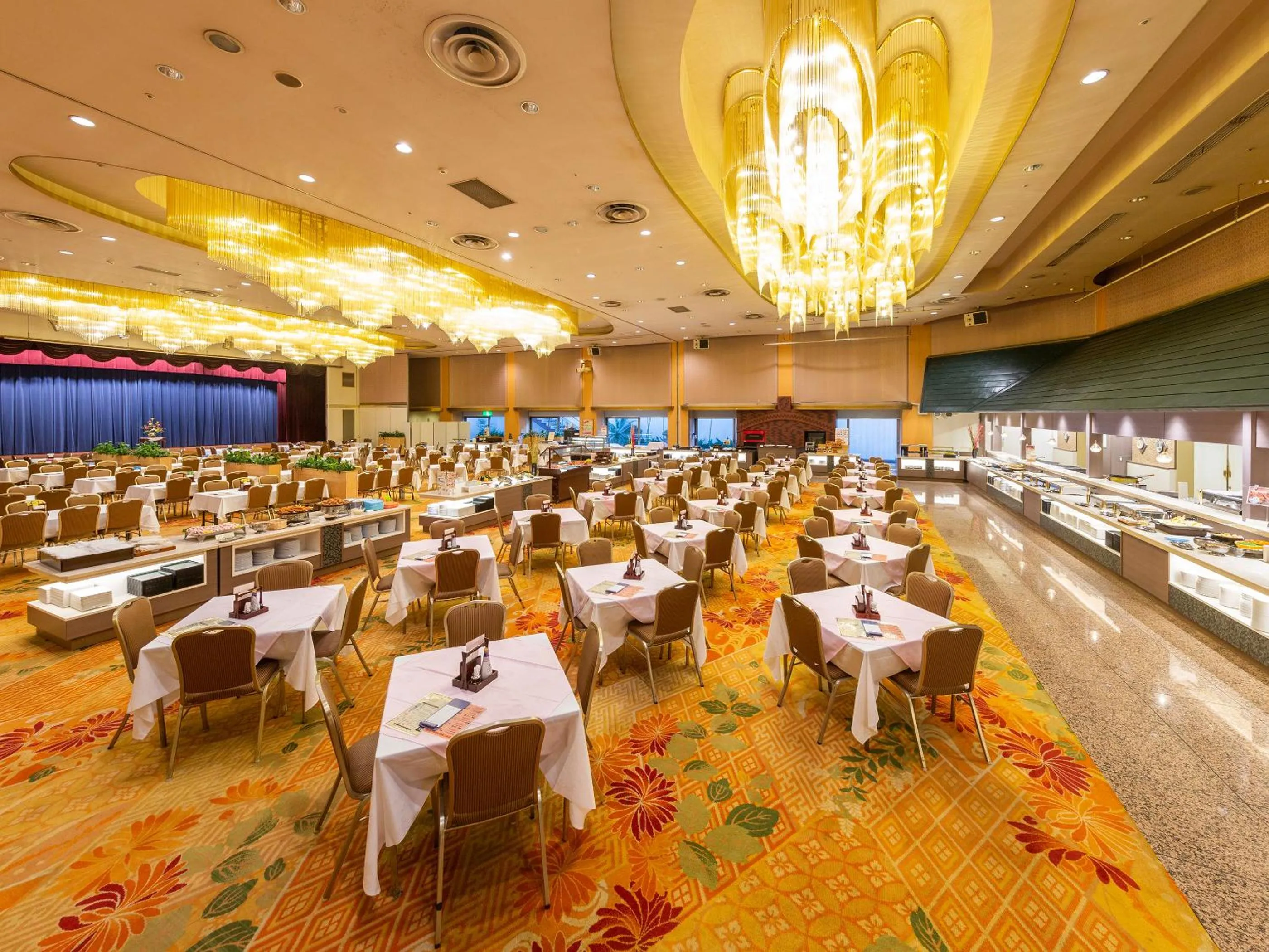 Dinner in Mikazuki Sea-Park Hotel Katsuura