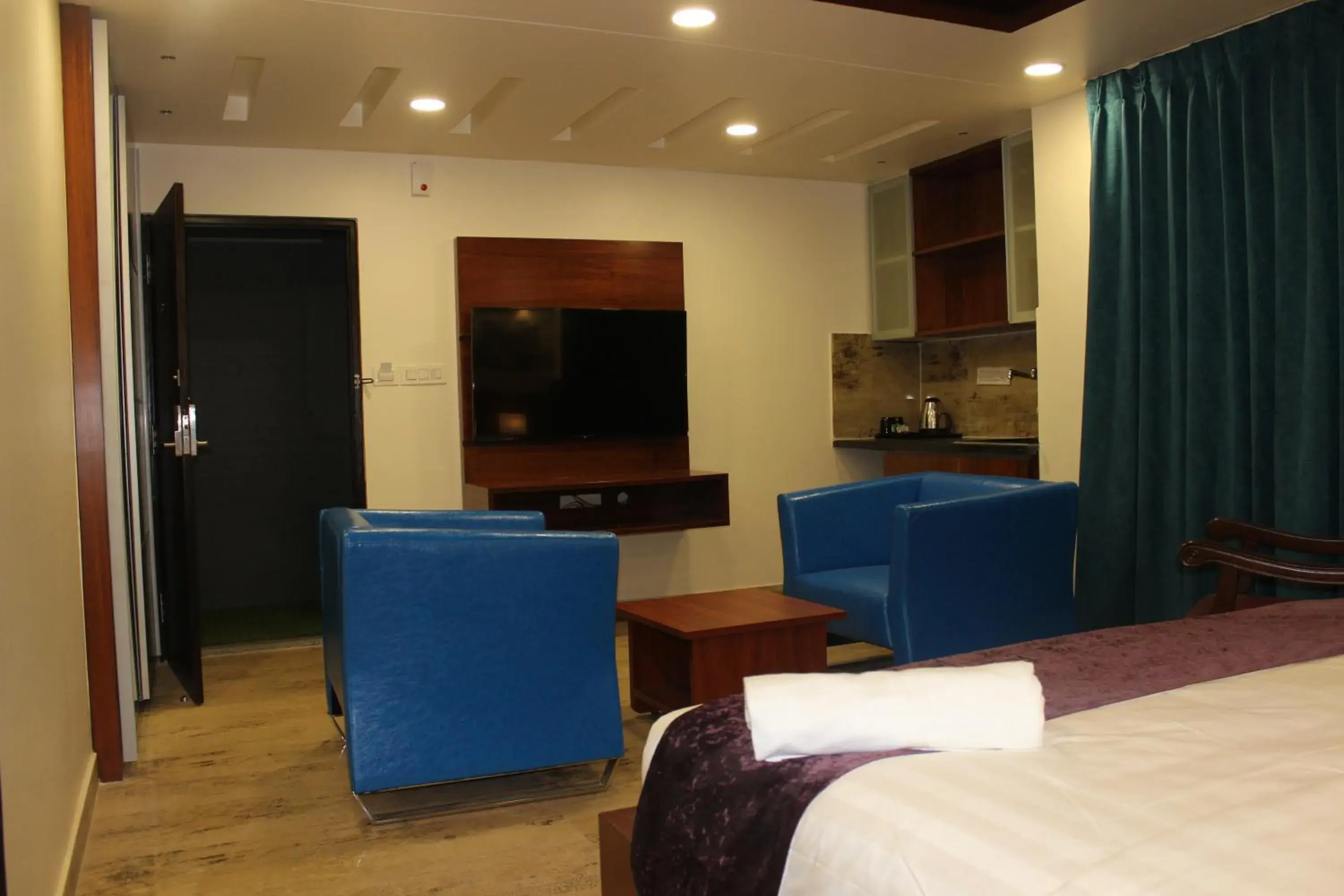 TV and multimedia, Bed in Hotel Urban Jade TV and multimedia, Bed in Hotel Urban Jade