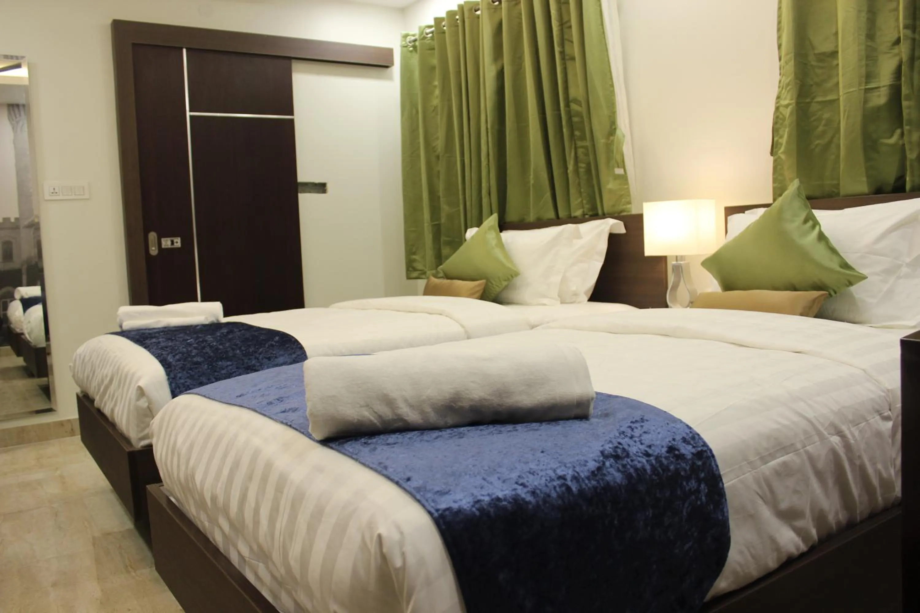 Photo of the whole room, Bed in Hotel Urban Jade