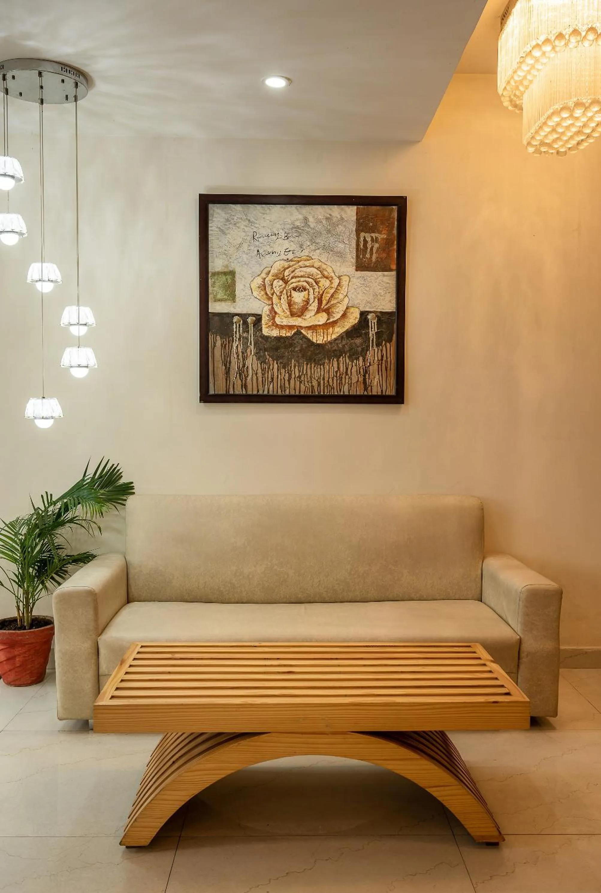 Lobby or reception in Hotel White Rock By The Solitaire Hospitality