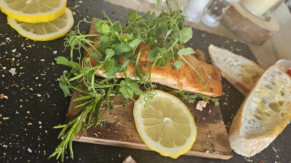 Restaurant/places to eat in Hotel am Wald