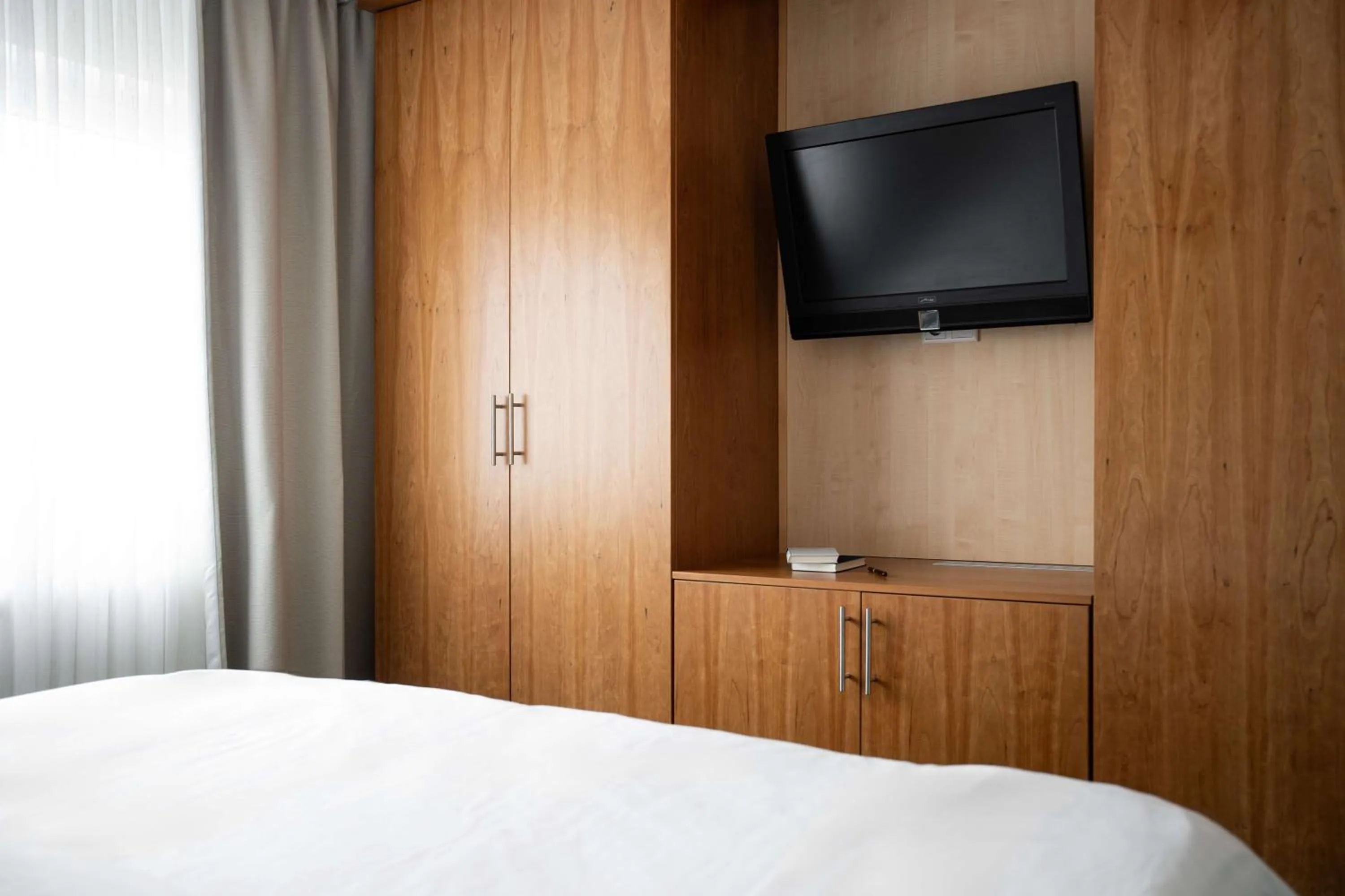 Photo of the whole room, Bed in Best Western Hotel Heide