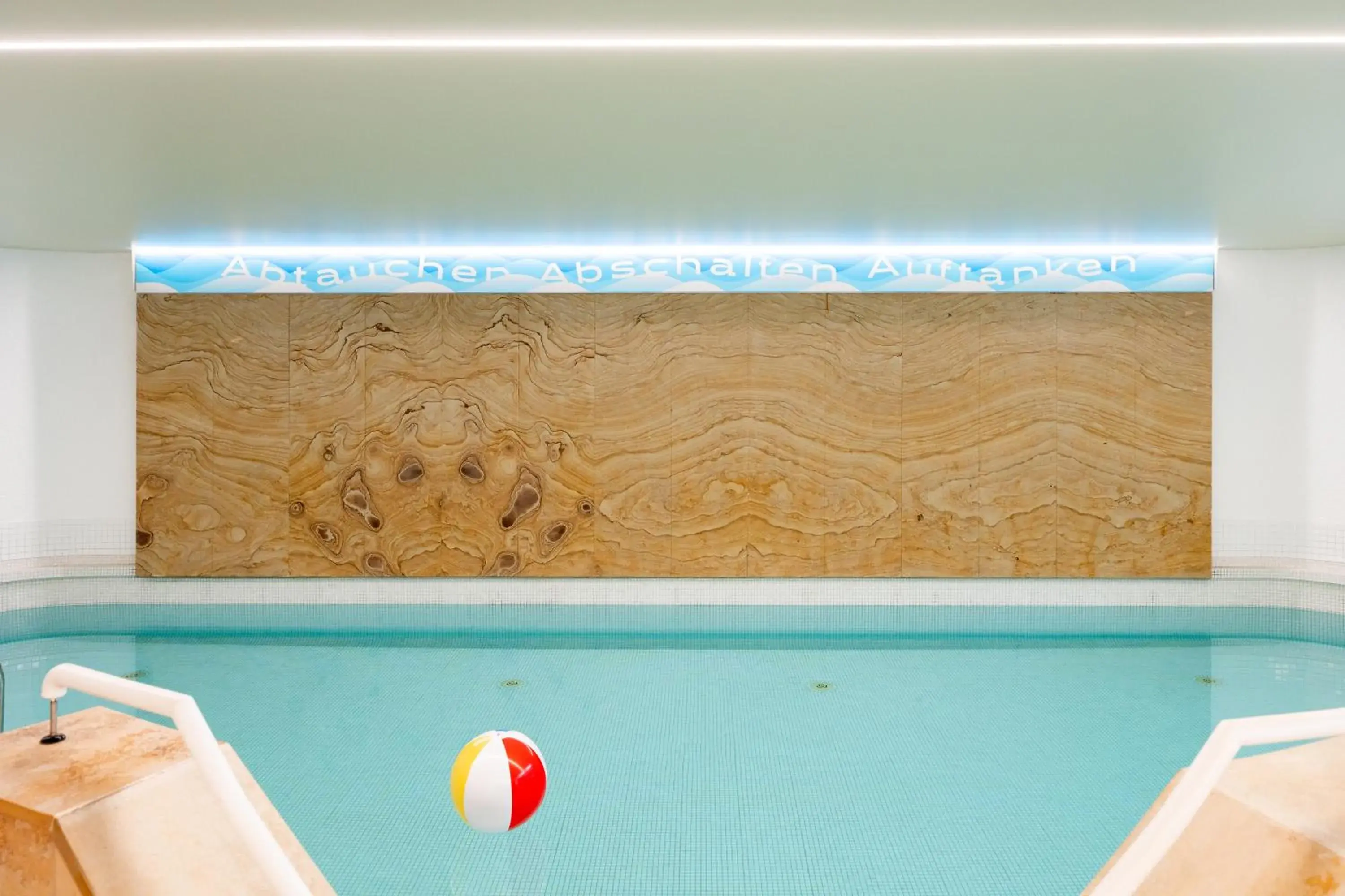 Swimming pool in Best Western Hotel Heide Swimming pool in Best Western Hotel Heide