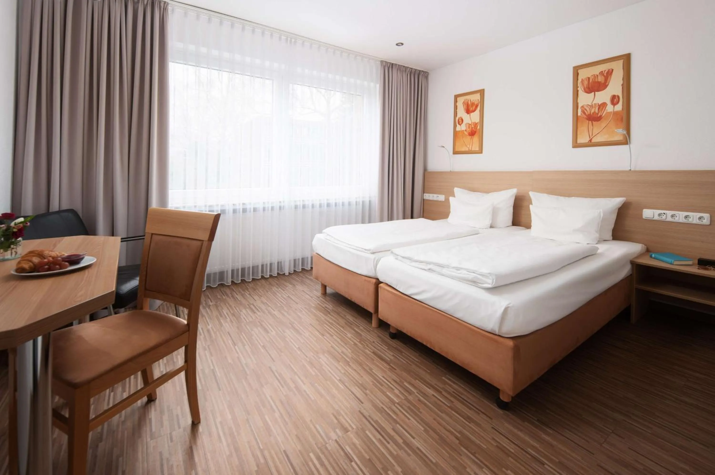 Bedroom, Bed in Best Western Hotel Heide