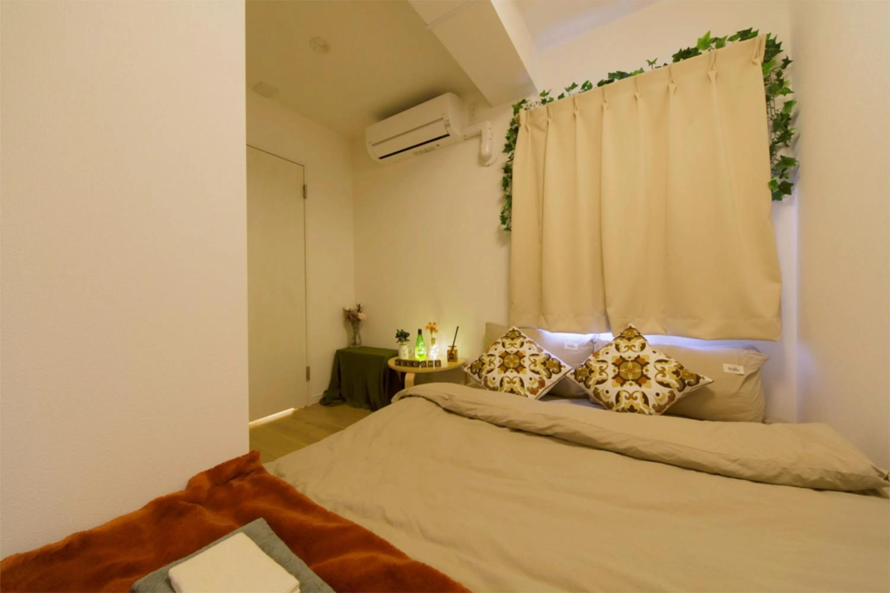 Hot Tub, Bed in nestay inn tokyo kagurazaka