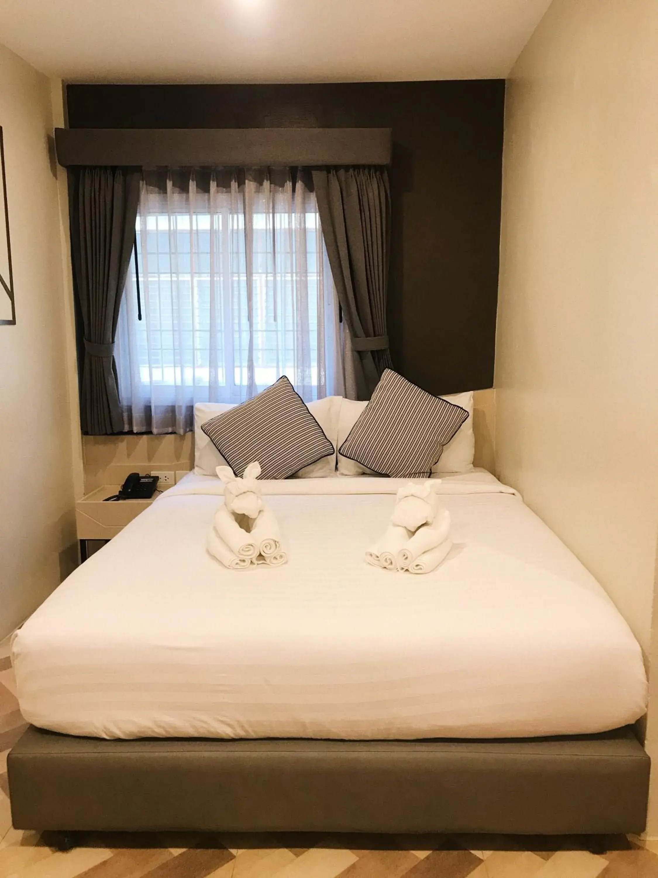 Bedroom, Bed in SJ Miracle Hotel Bedroom, Bed in SJ Miracle Hotel