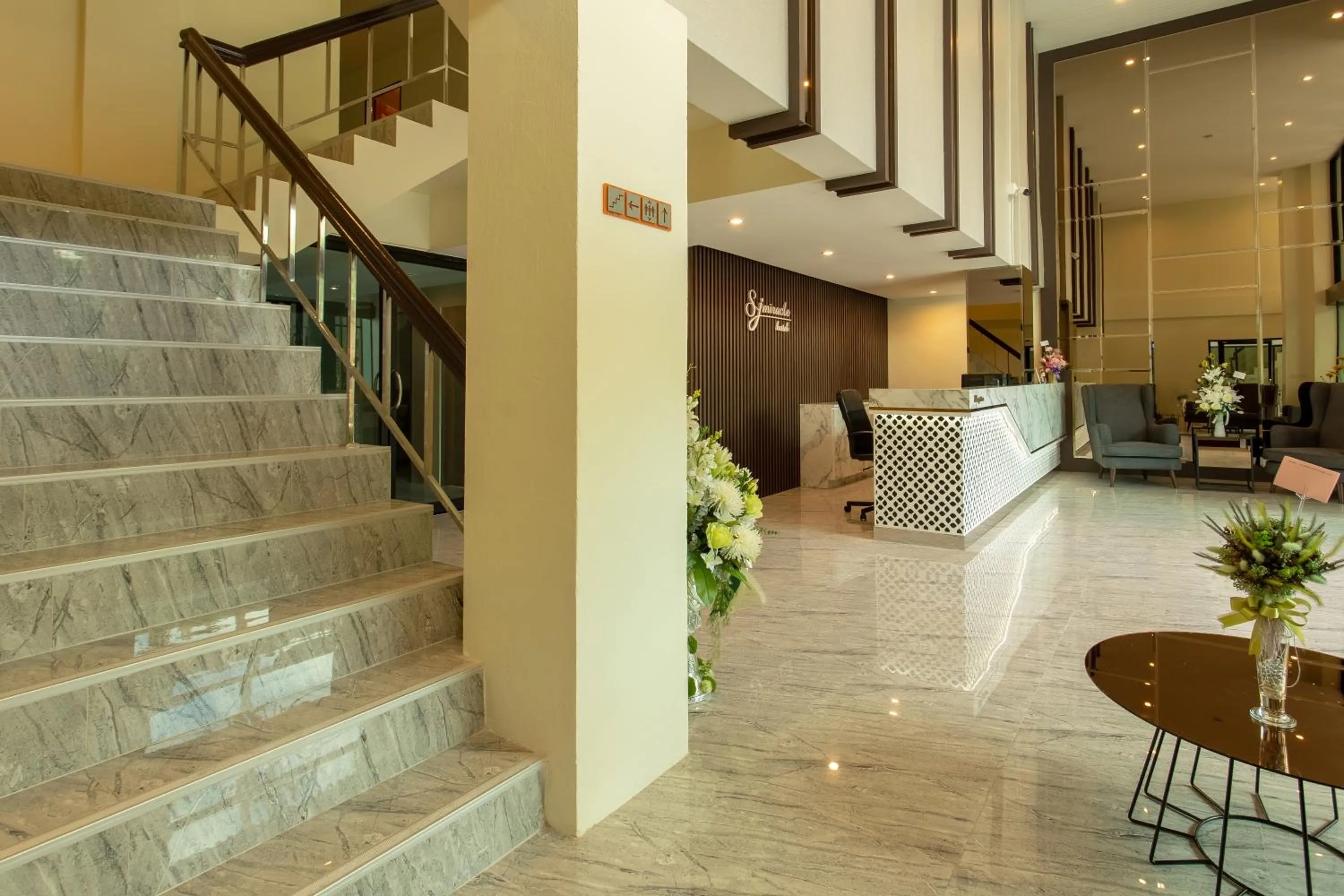 Property building in SJ Miracle Hotel