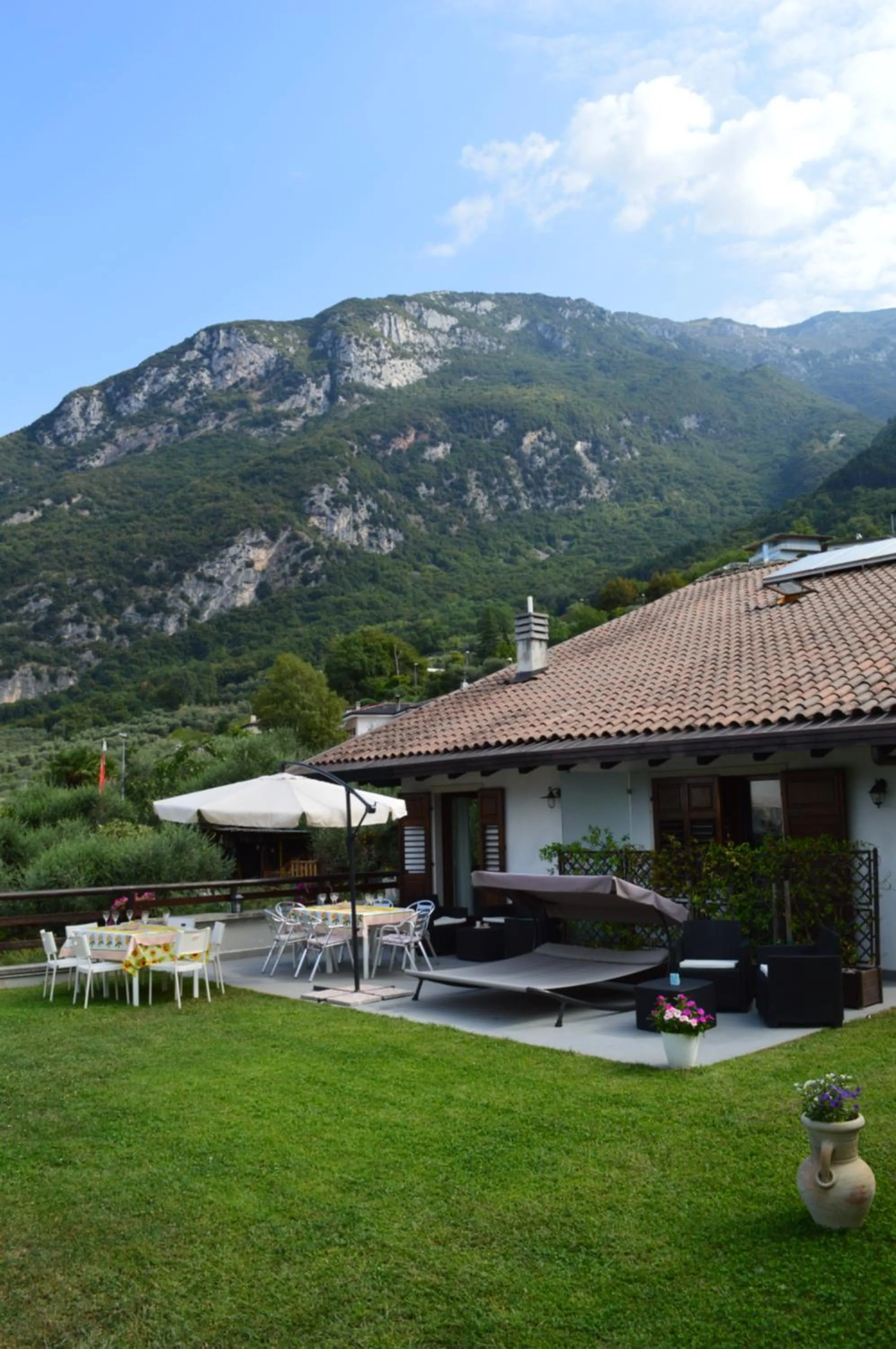 Property building in La Villa