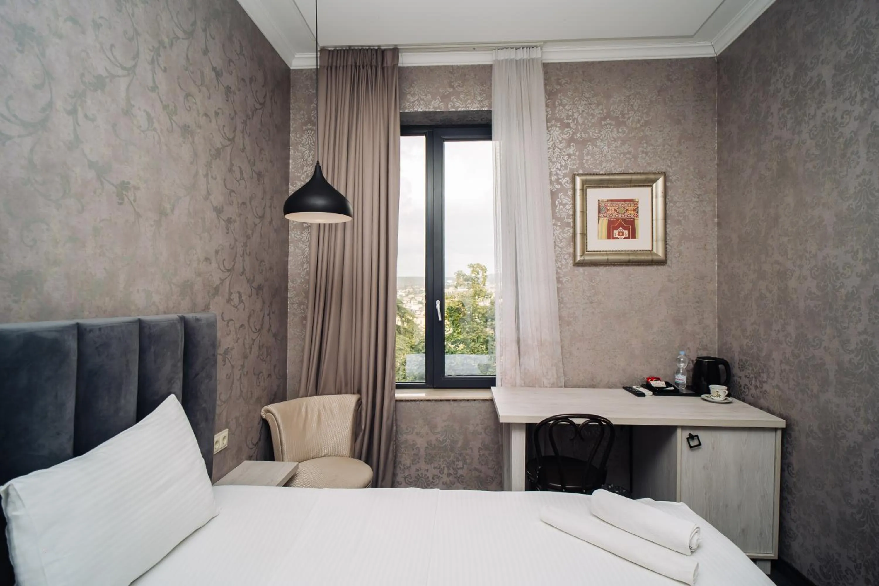 Bedroom, Bed in Hotel Day Inn