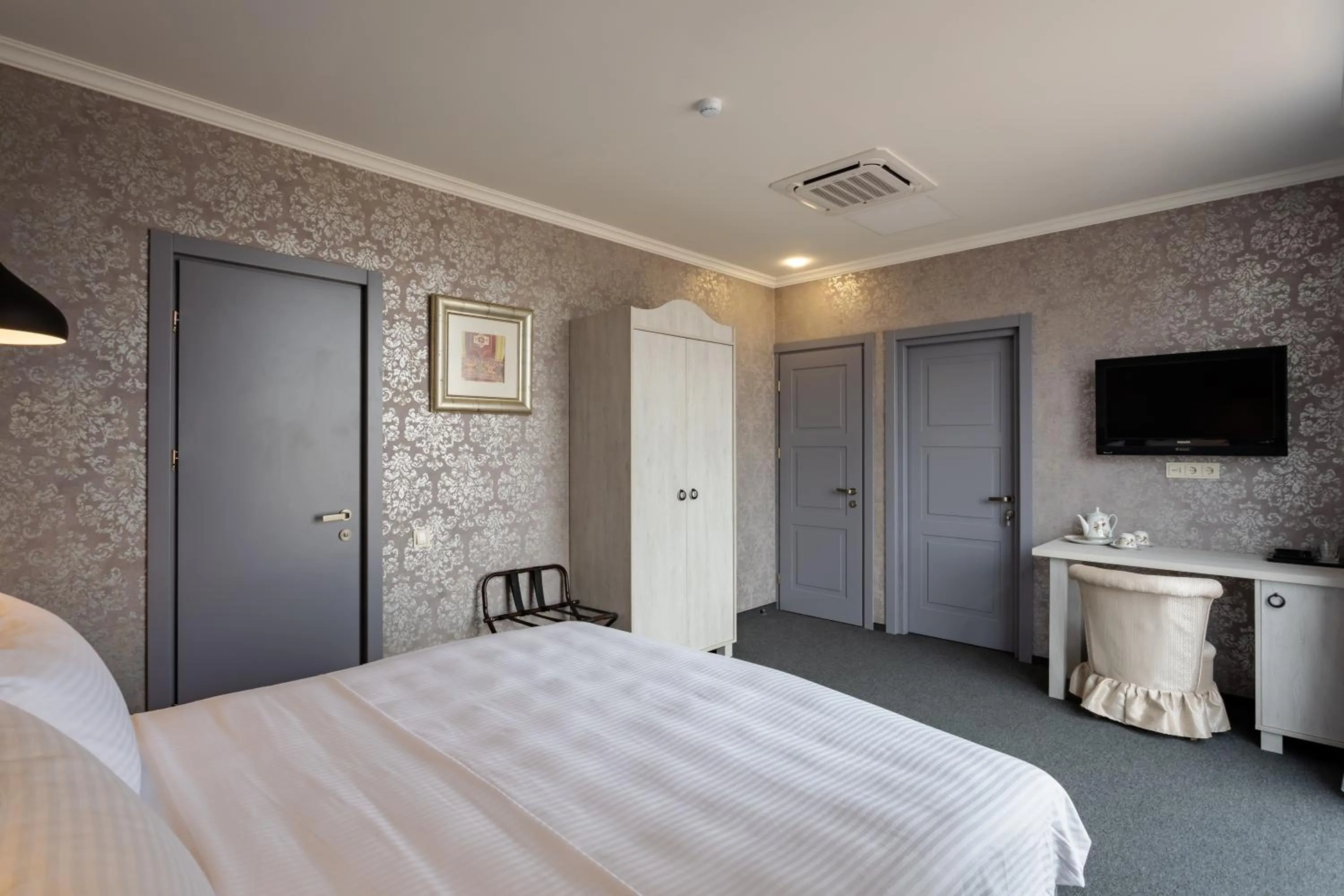 Bed in Hotel Day Inn