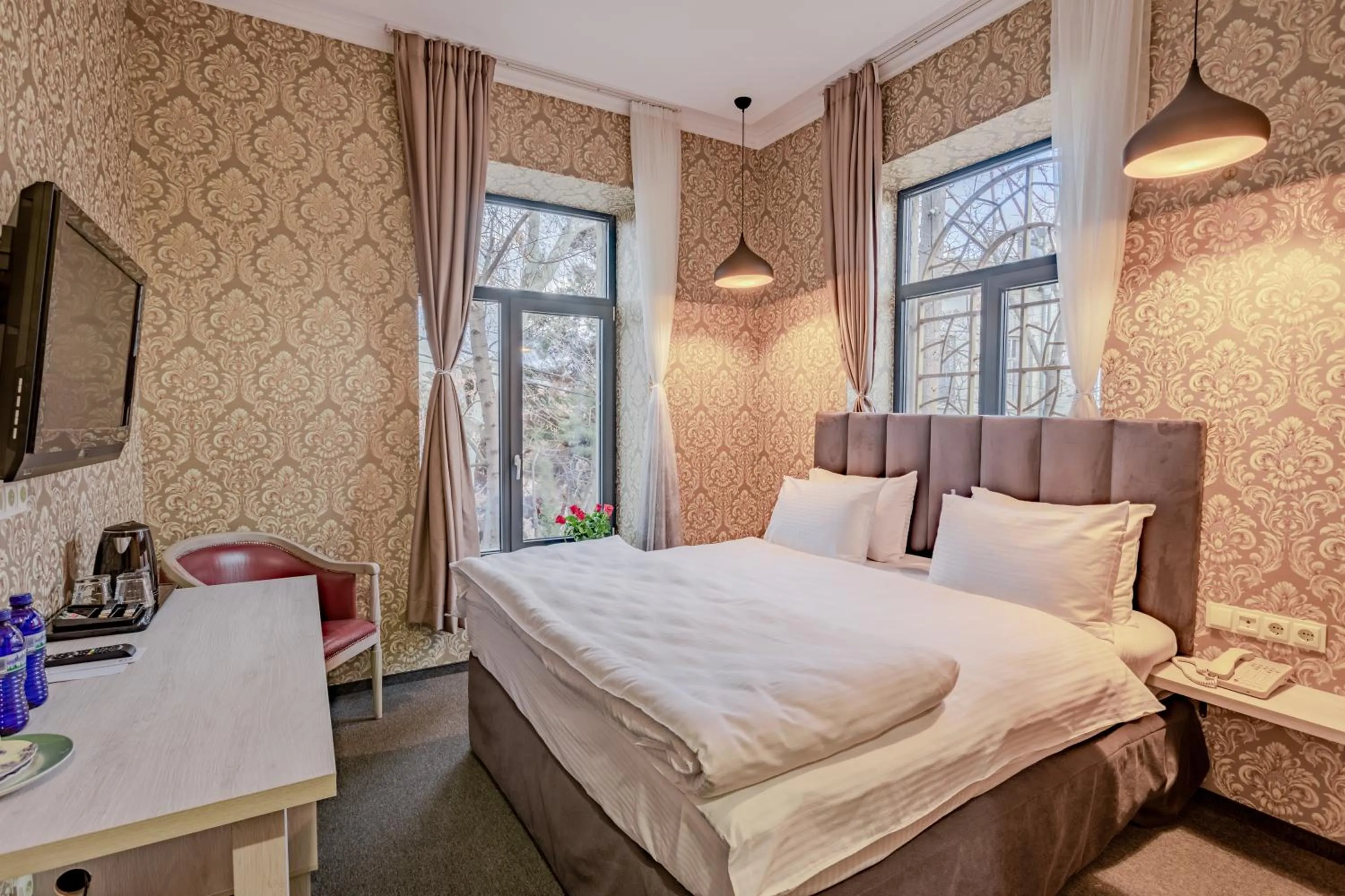 Bed in Hotel Day Inn