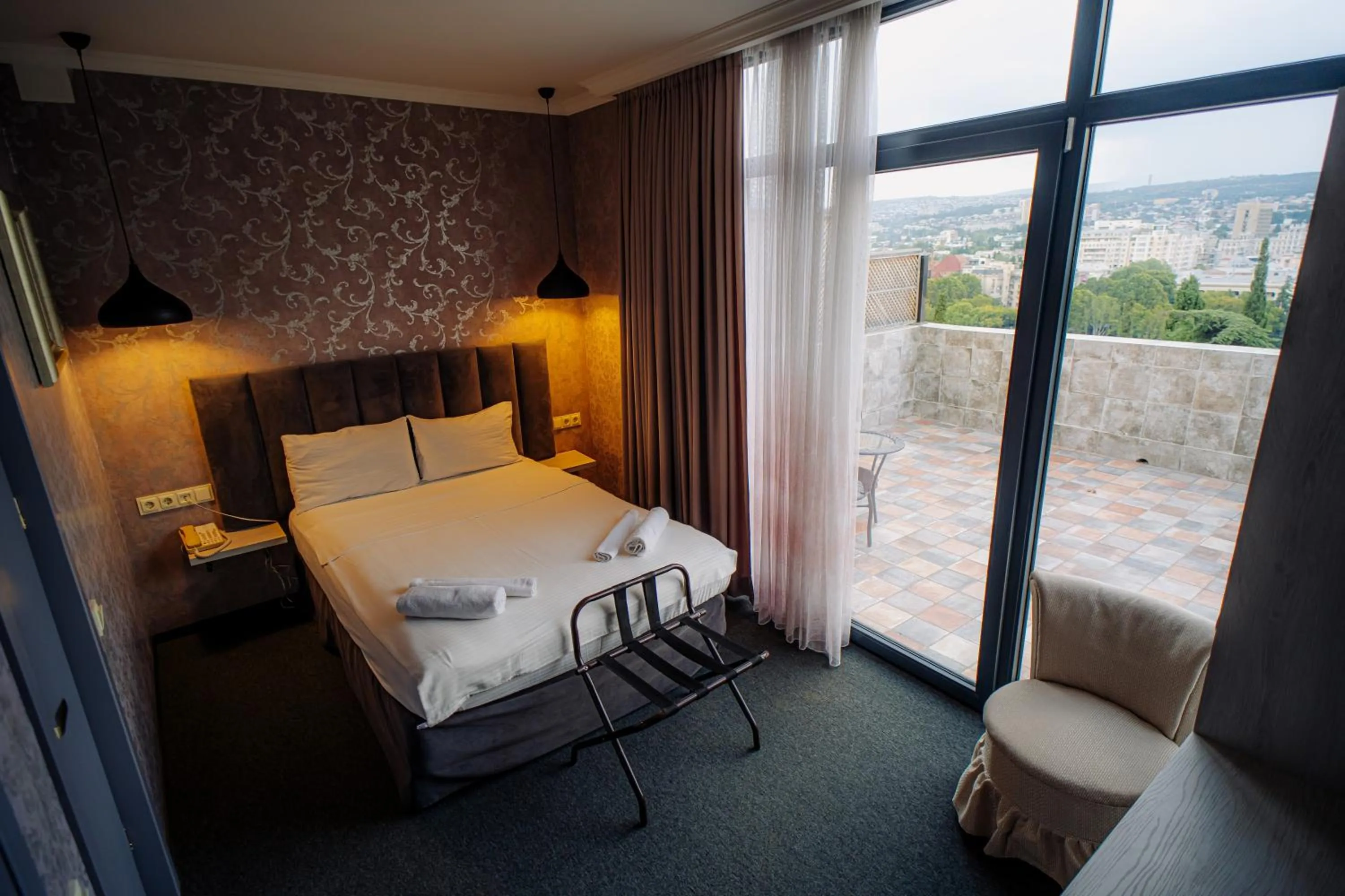 Bedroom, Bed in Hotel Day Inn