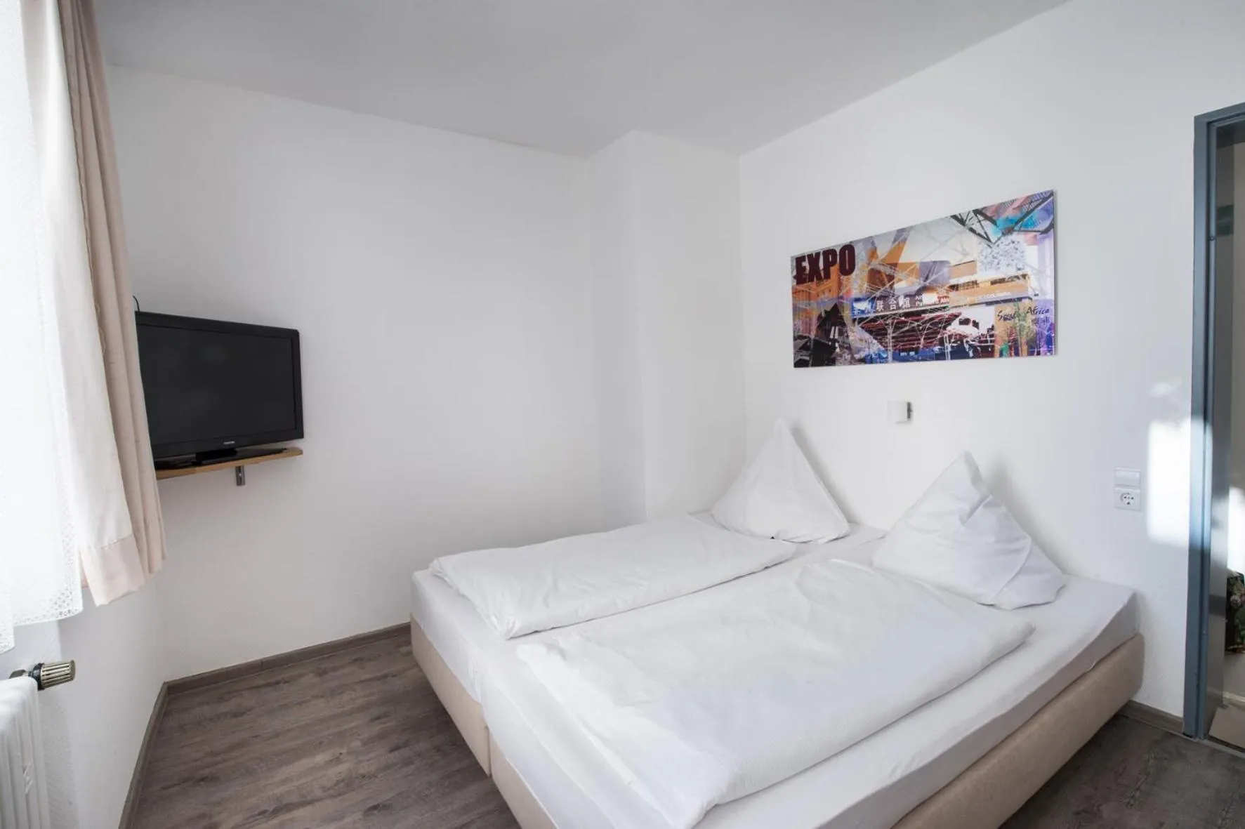 Photo of the whole room, Bed in SOVA Hotel