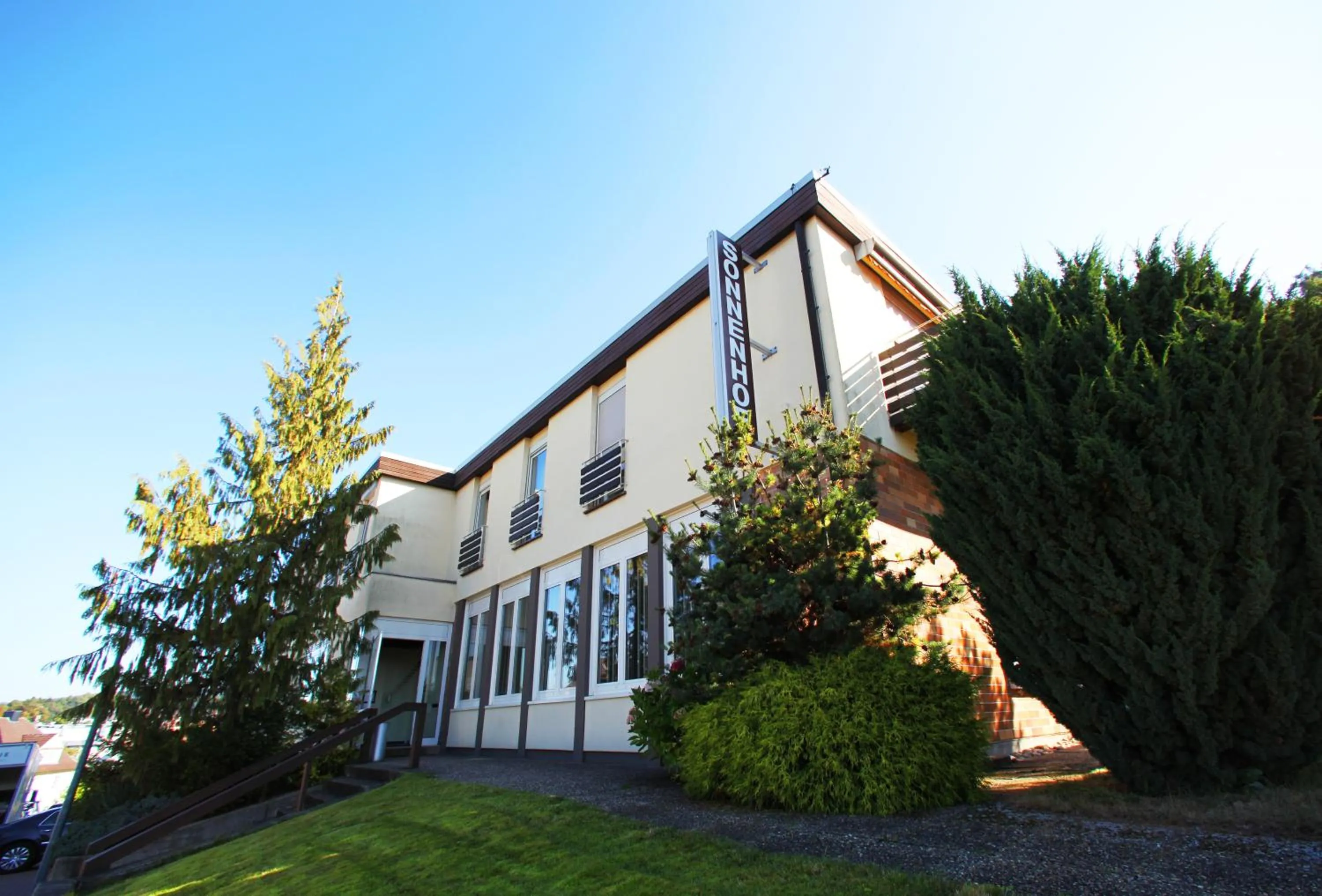 Facade/entrance in Sonnenhof