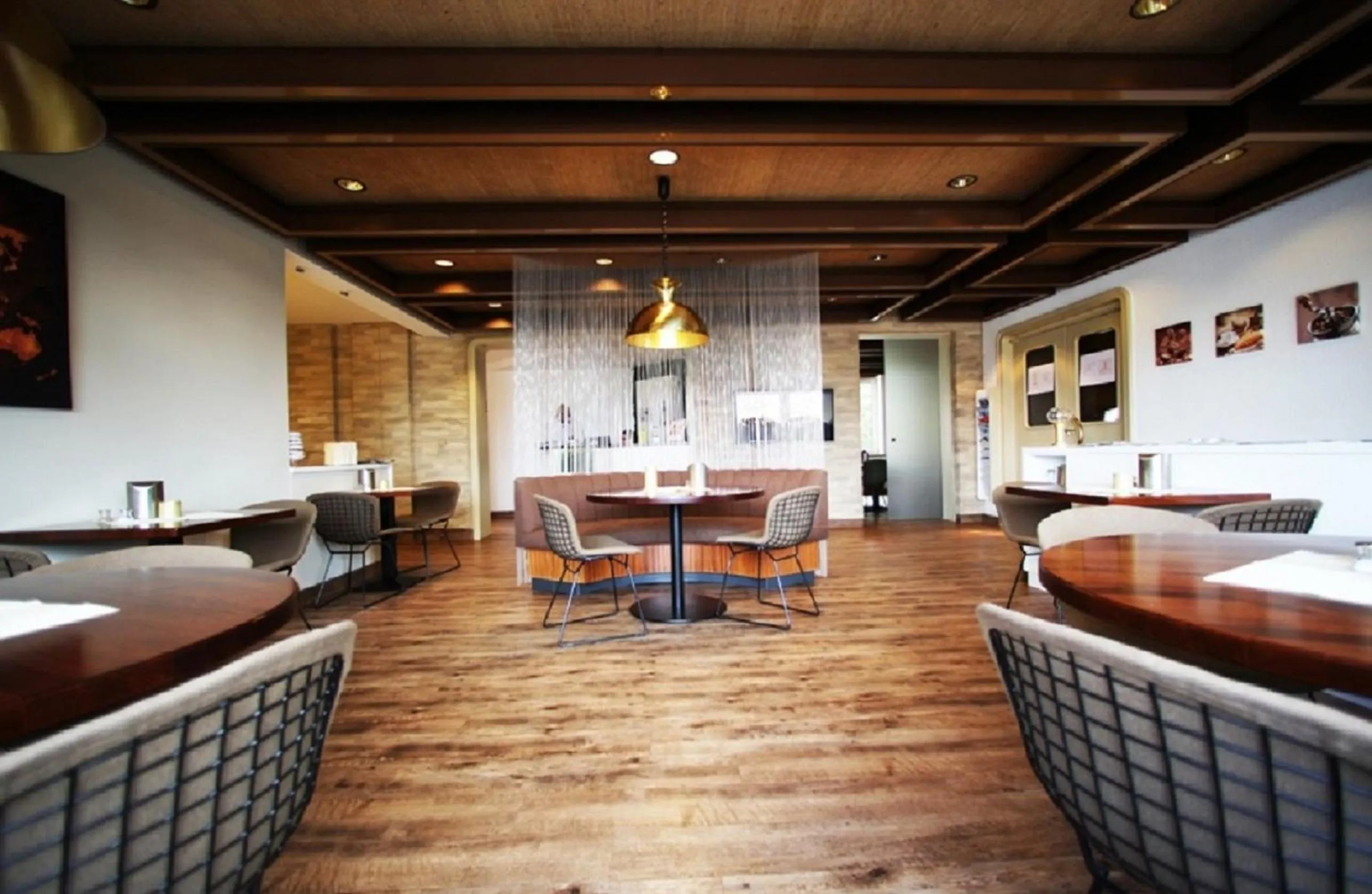 Restaurant/places to eat in Sonnenhof