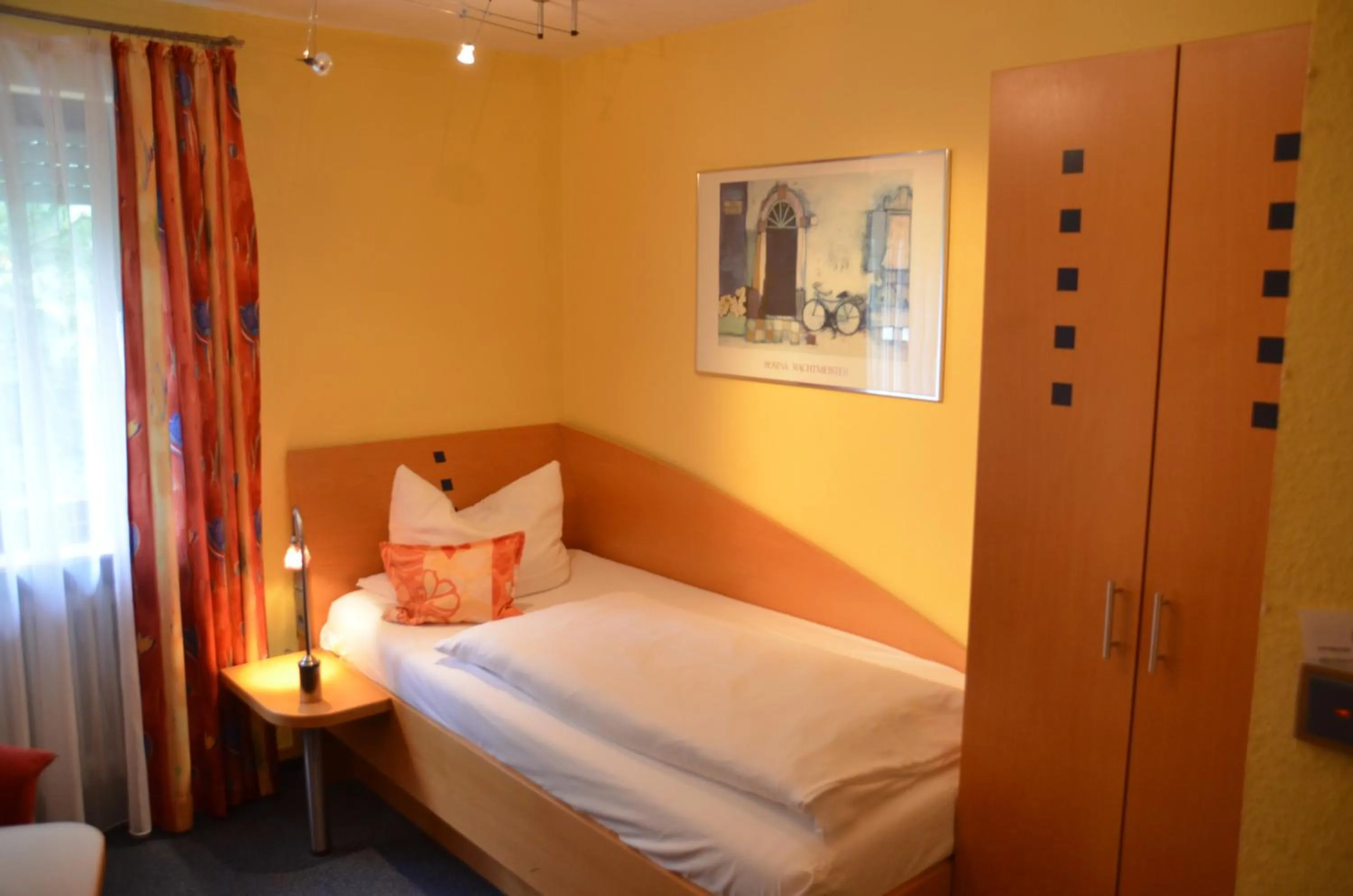 Photo of the whole room, Bed in Hotel Bergwirt