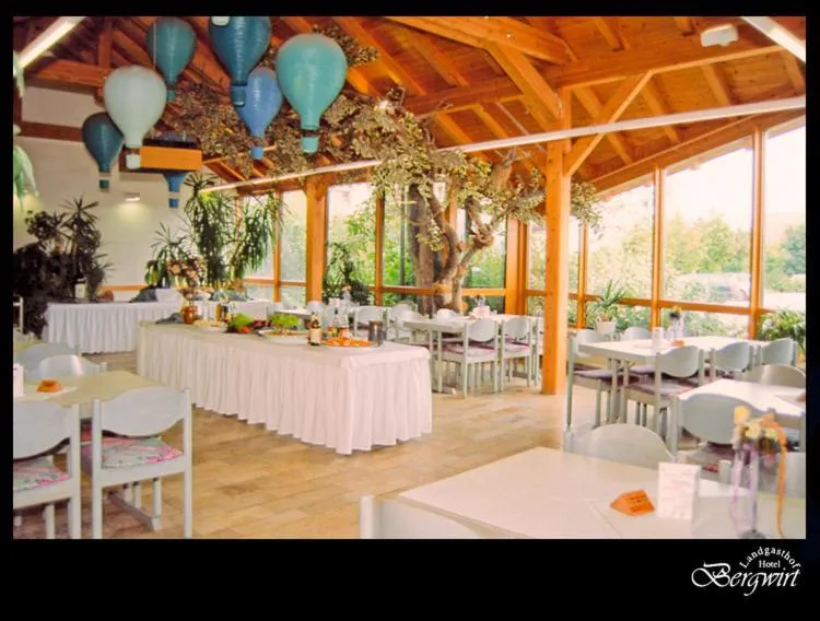 Restaurant/places to eat in Hotel Bergwirt