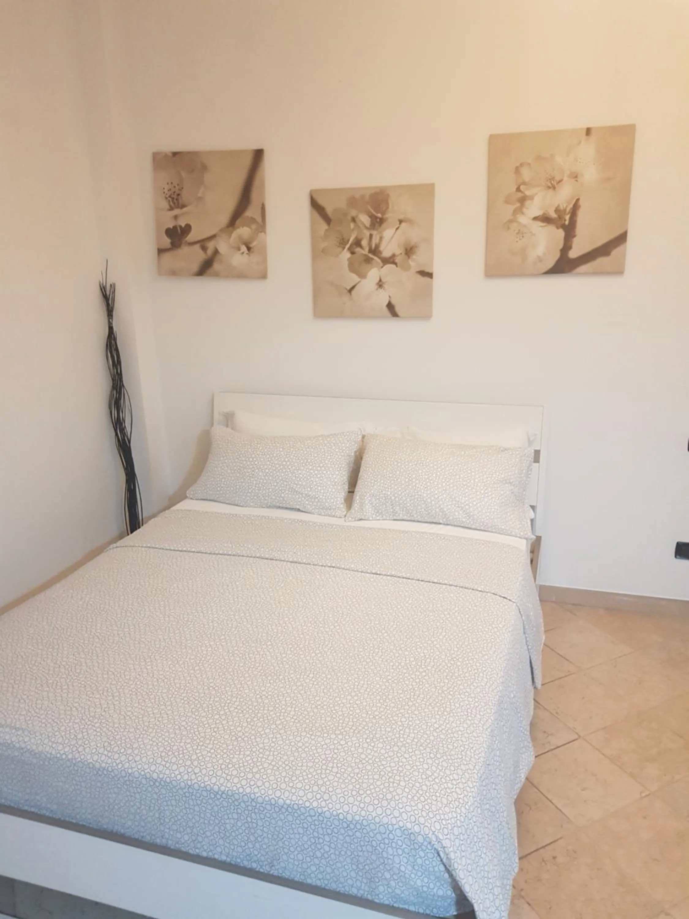 Bedroom, Bed in Philips apartment centro citta Corso Italia