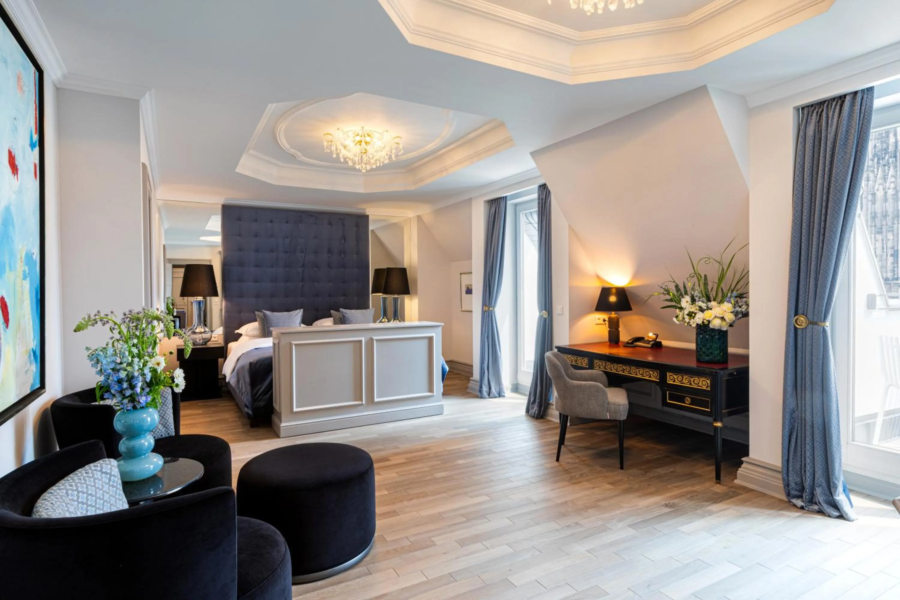 Bed in Excelsior Hotel Ernst am Dom