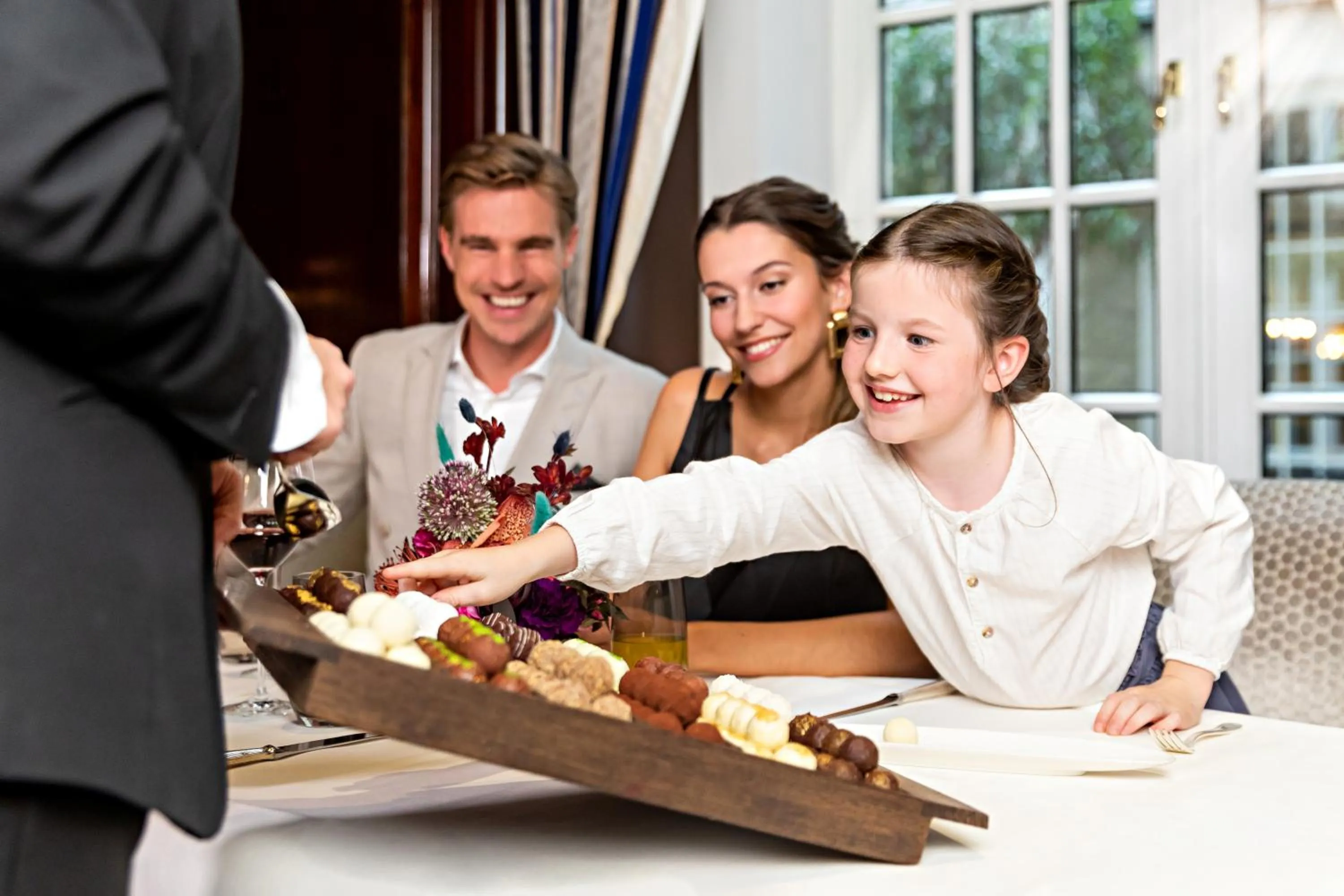 Family in Excelsior Hotel Ernst am Dom