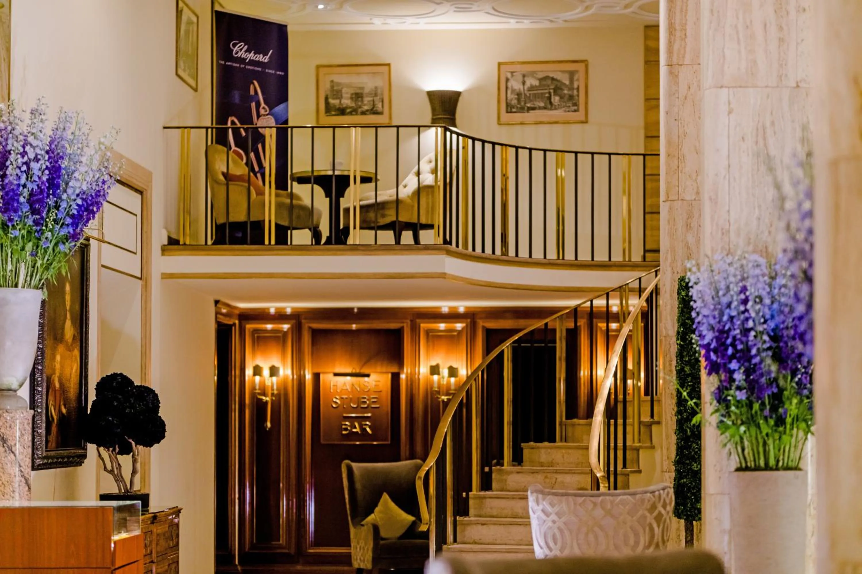 Lobby or reception in Excelsior Hotel Ernst am Dom