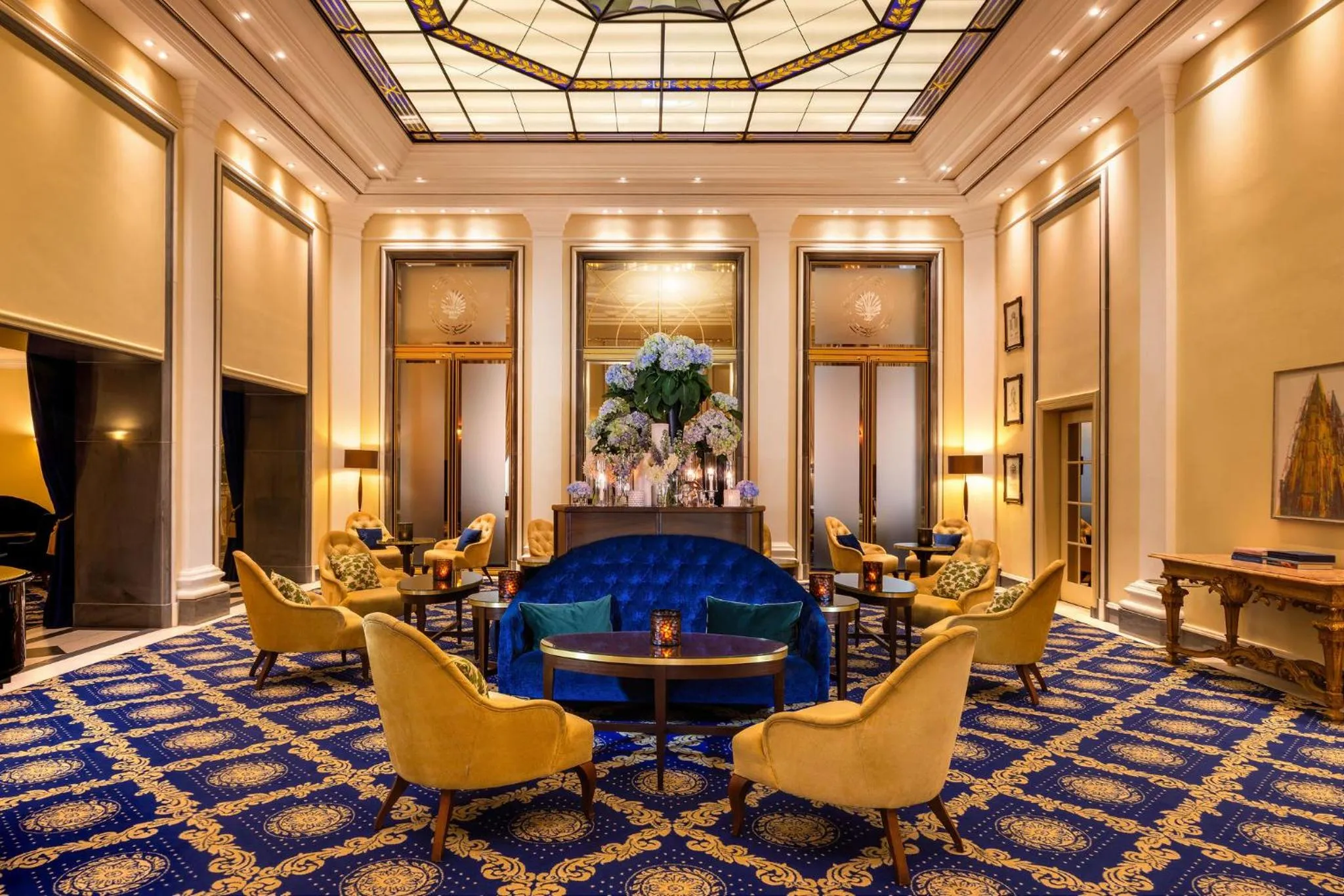 Lounge or bar in Excelsior Hotel Ernst am Dom