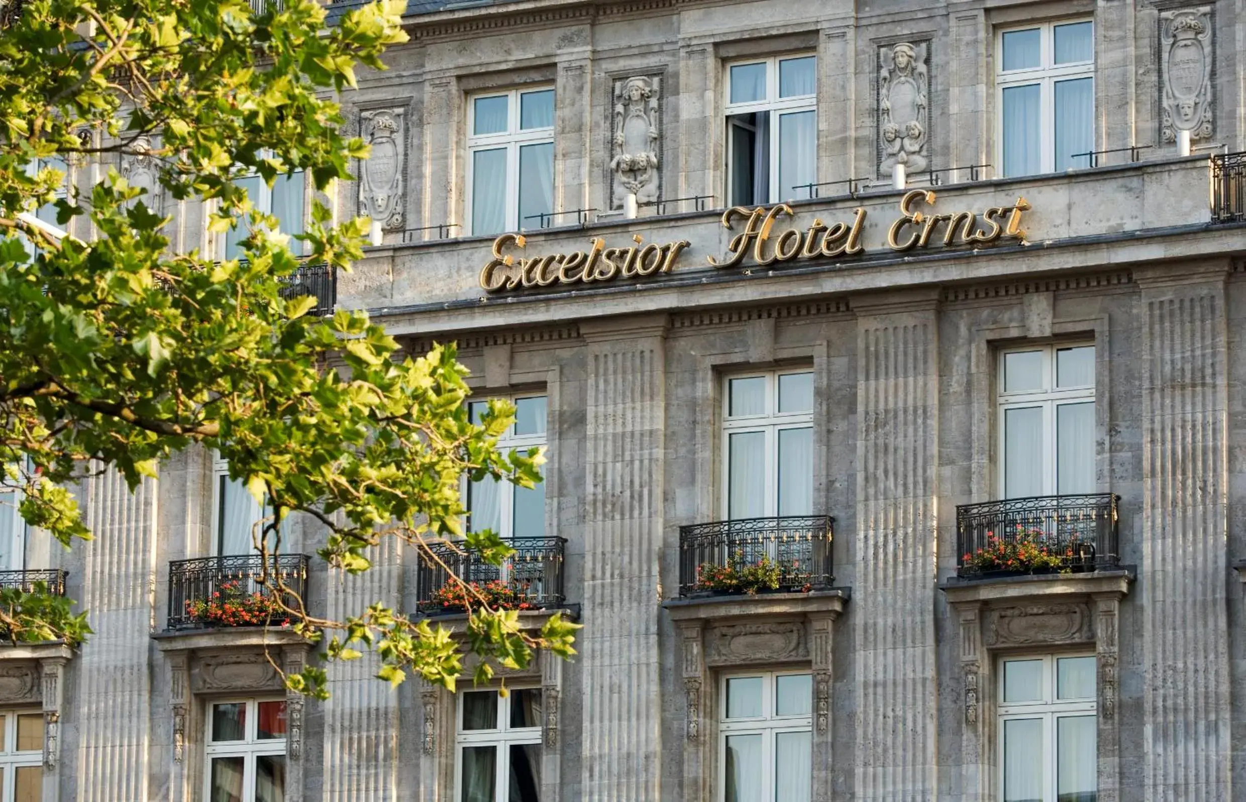 Facade/entrance in Excelsior Hotel Ernst am Dom Facade/entrance in Excelsior Hotel Ernst am Dom