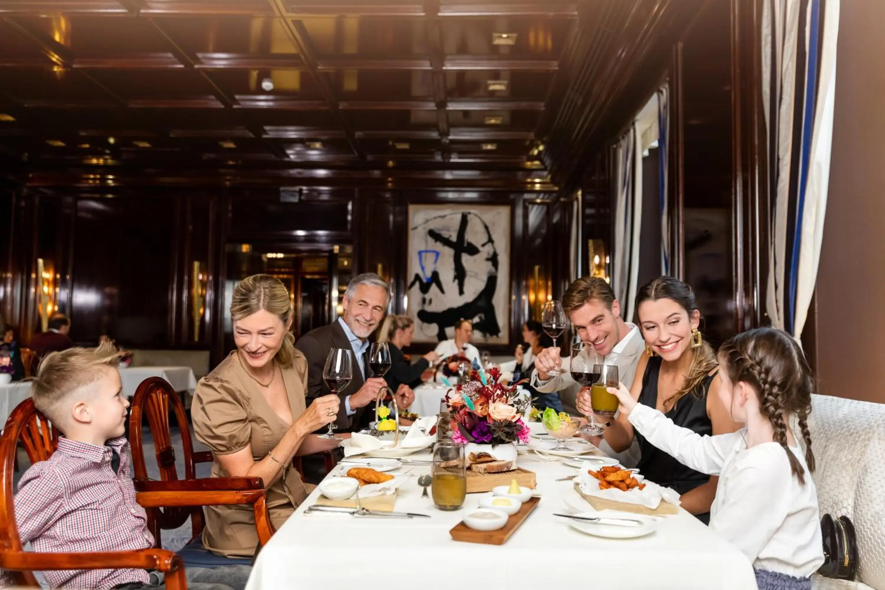 Restaurant/places to eat in Excelsior Hotel Ernst am Dom Restaurant/places to eat in Excelsior Hotel Ernst am Dom
