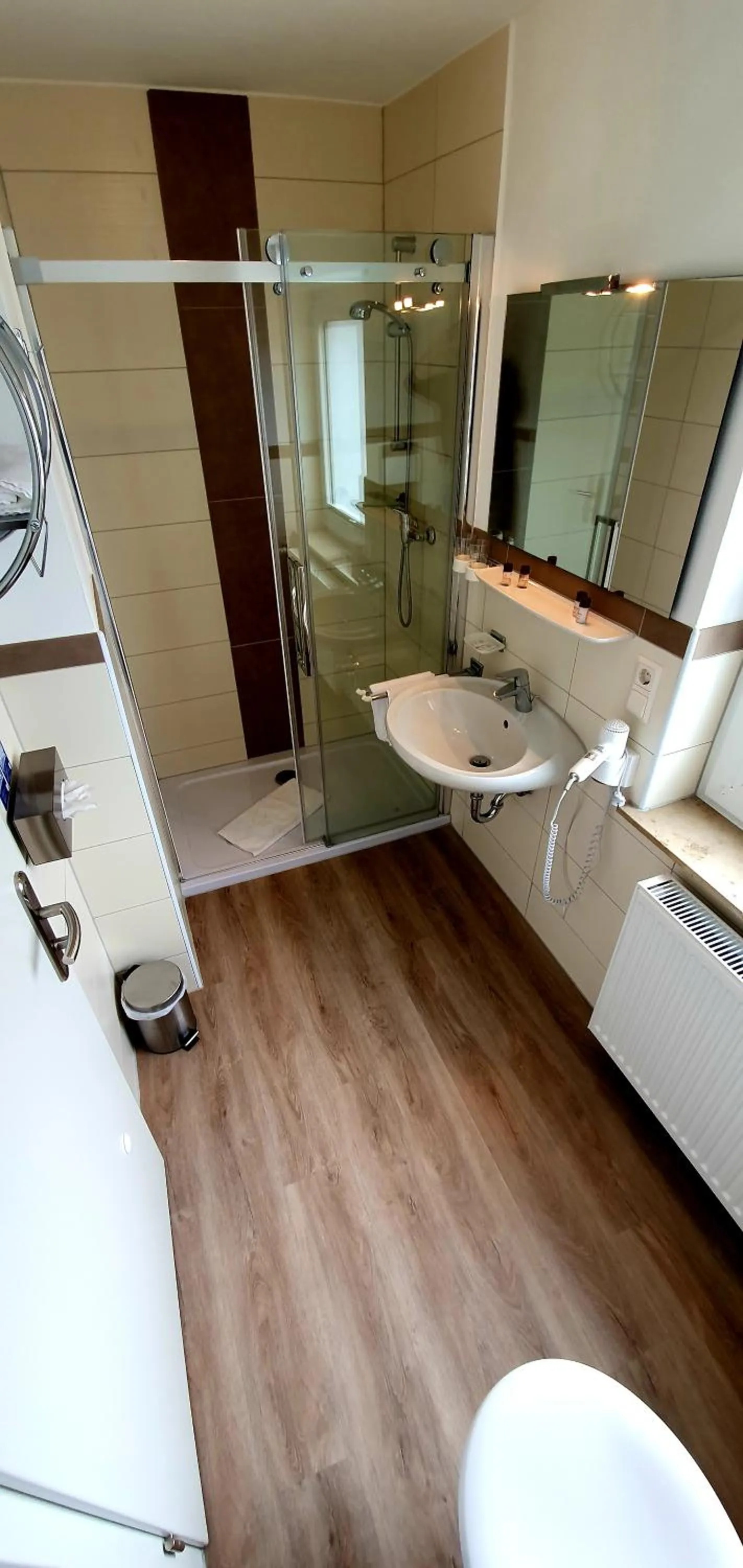 Bathroom in Sevda's Hotel Garni Weinforth