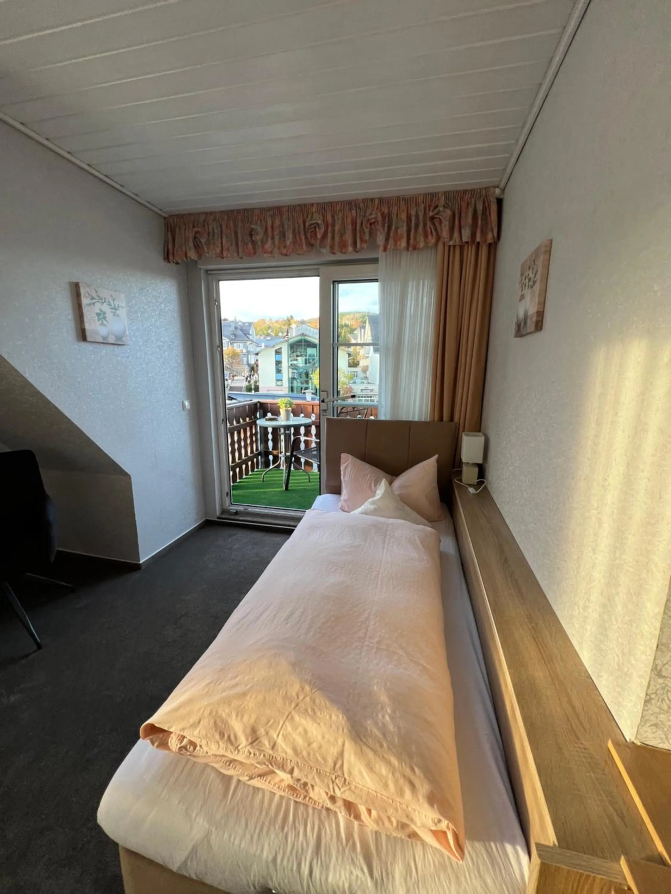 Photo of the whole room, Bed in Sevda's Hotel Garni Weinforth