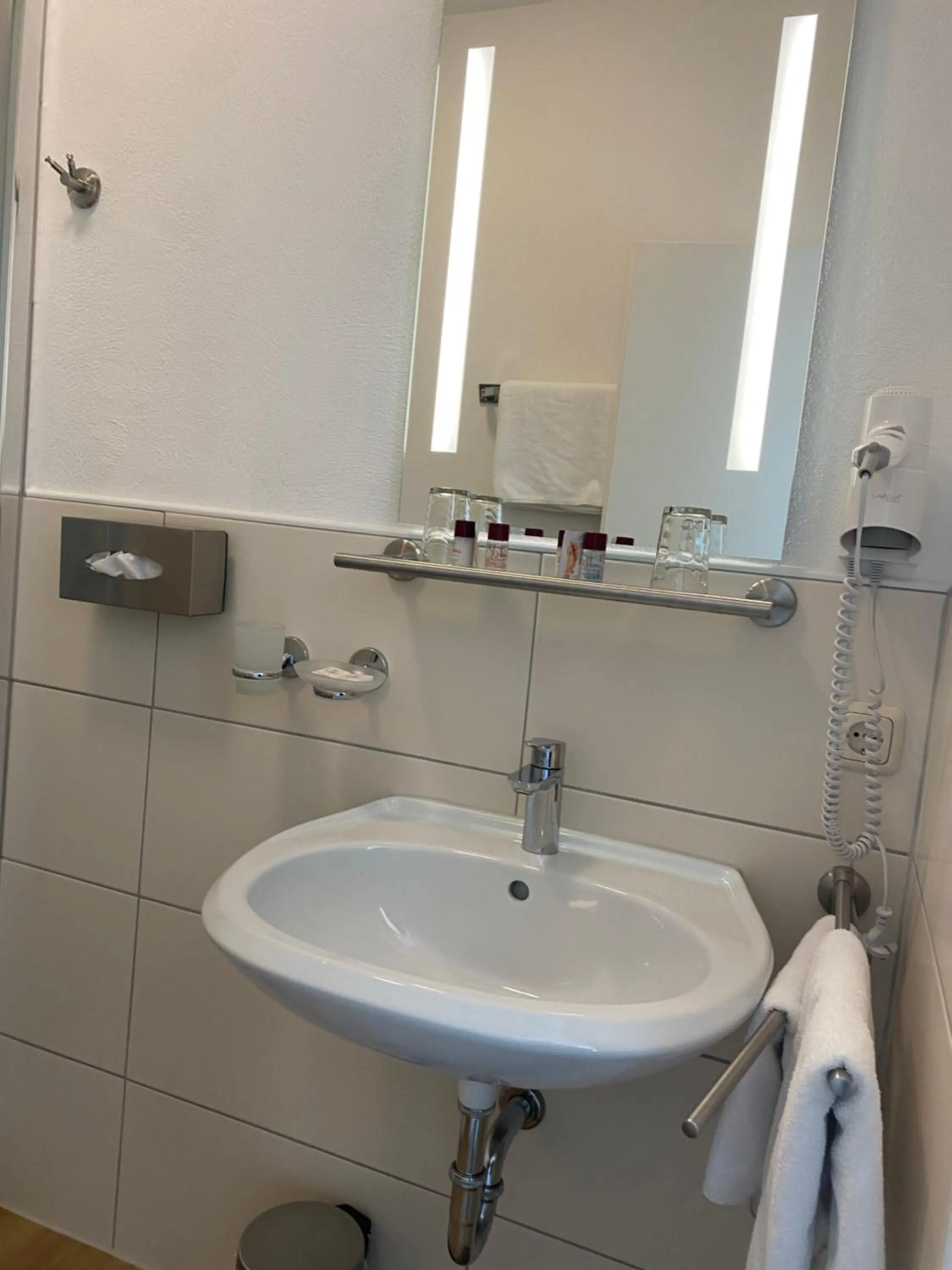 Bathroom in Sevda's Hotel Garni Weinforth