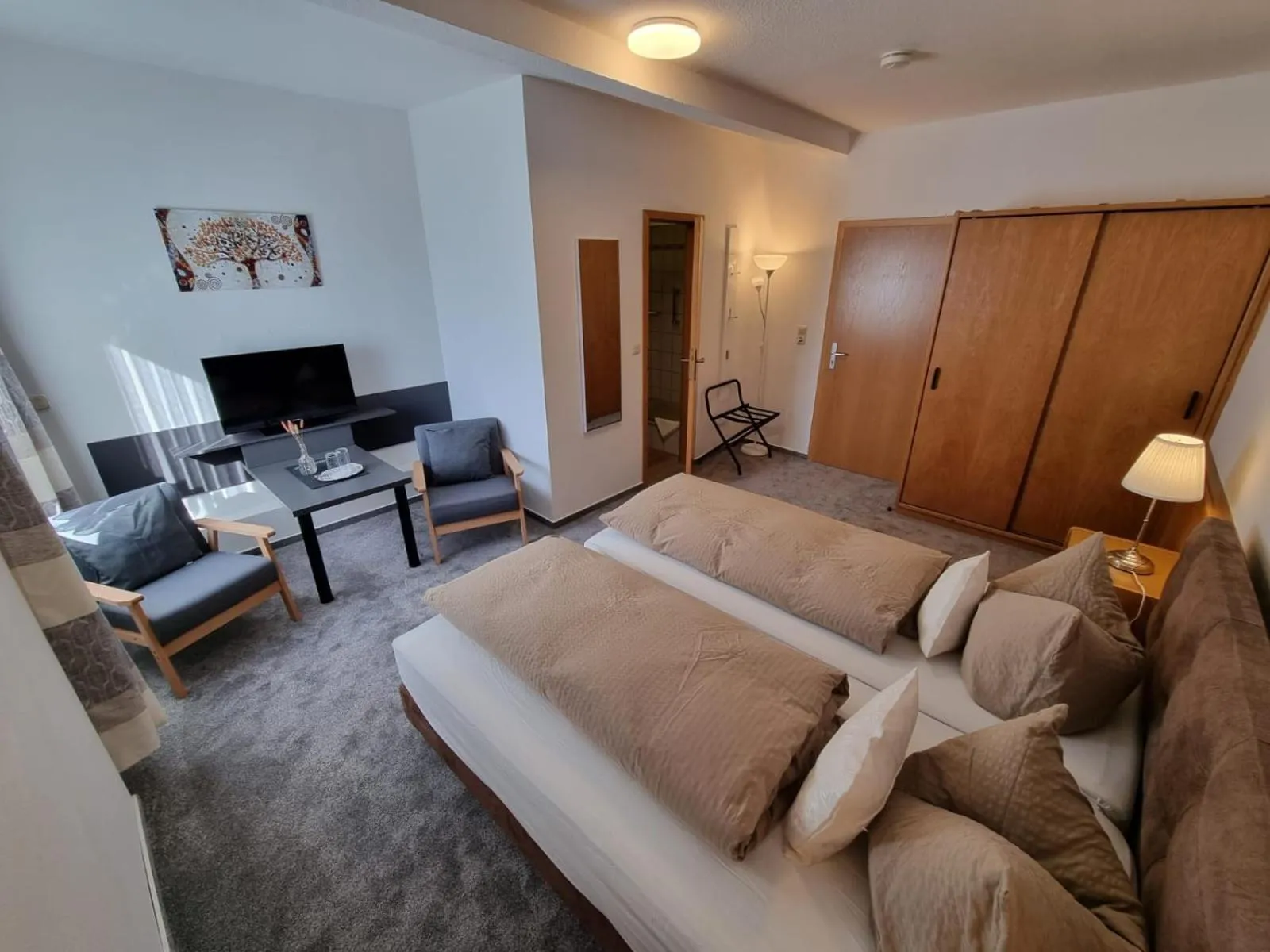 Photo of the whole room in Sevda's Hotel Garni Weinforth