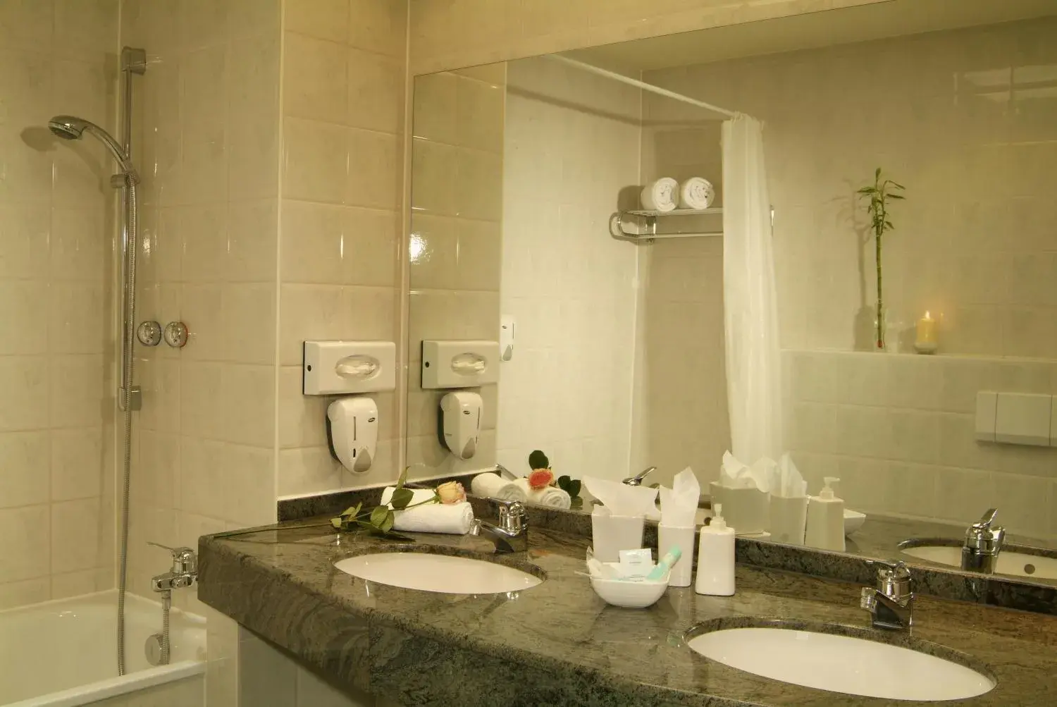 Comfort Double Room in QU Hotel, Trademark Collection by Wyndham Comfort Double Room in QU Hotel, Trademark Collection by Wyndham