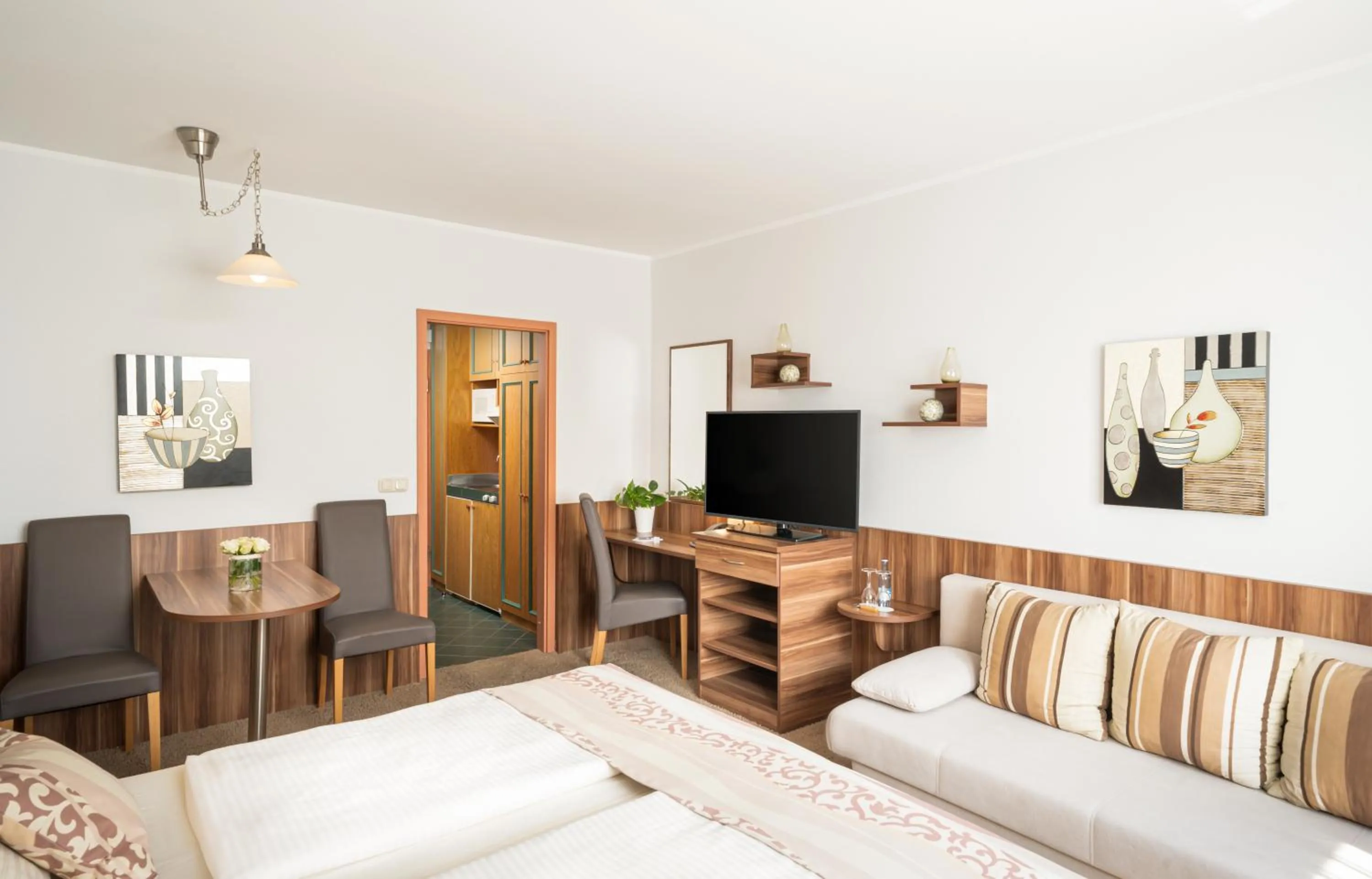 Photo of the whole room in QU Hotel Augsburg