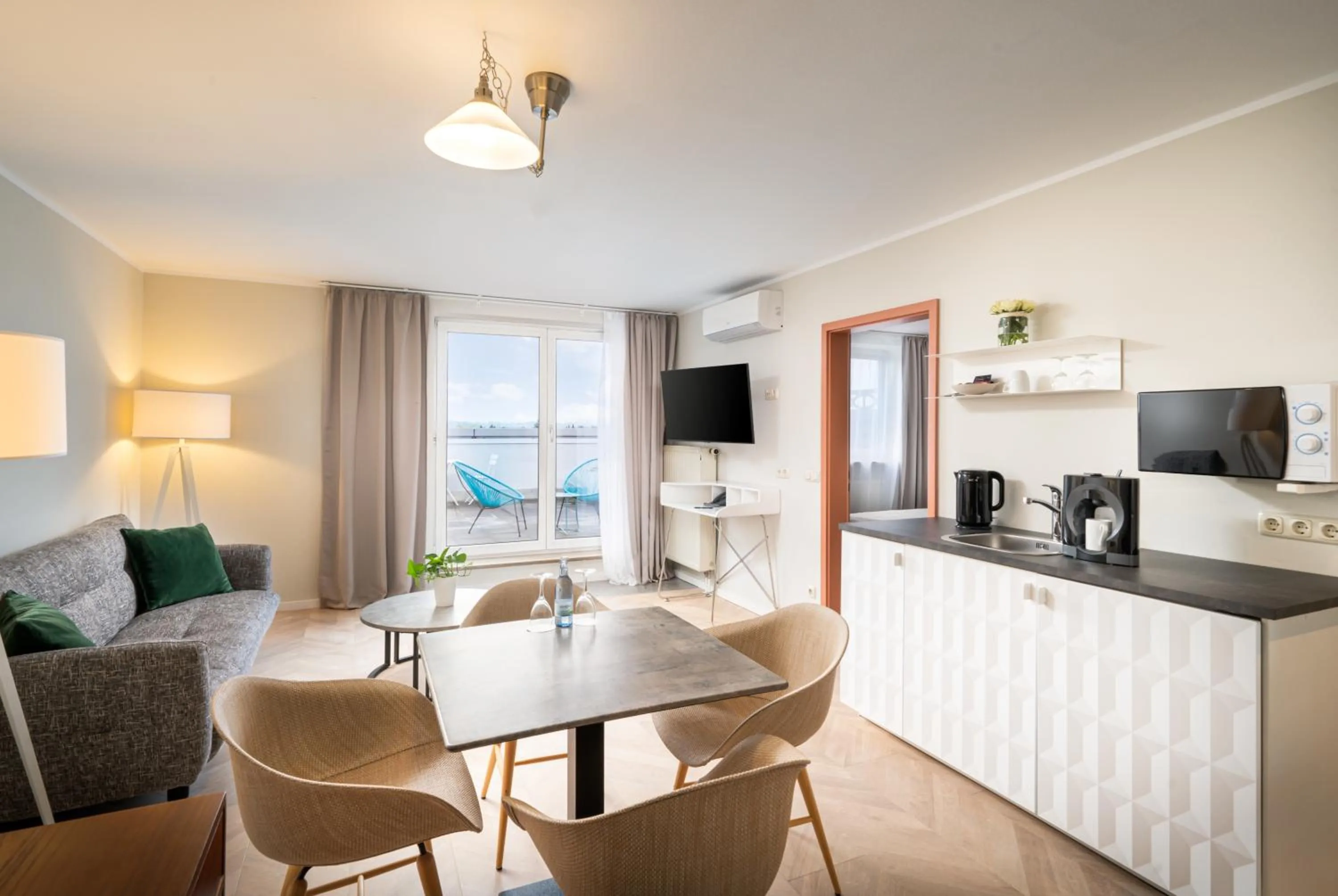 Photo of the whole room in QU Hotel Augsburg